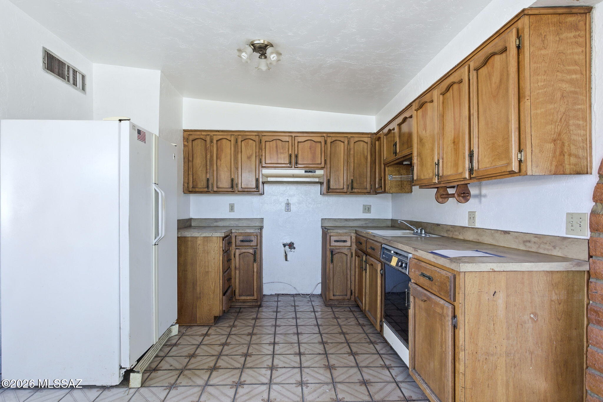 Mission Manor NO. 8 - Residential