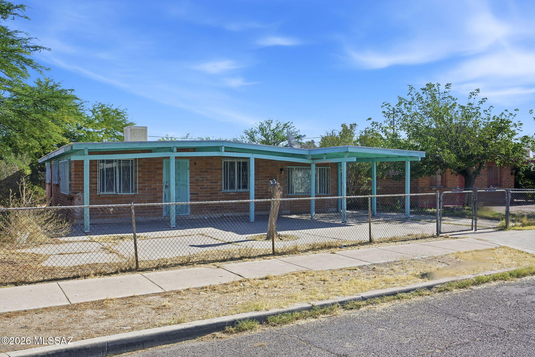 Mission Manor NO. 8 - Residential