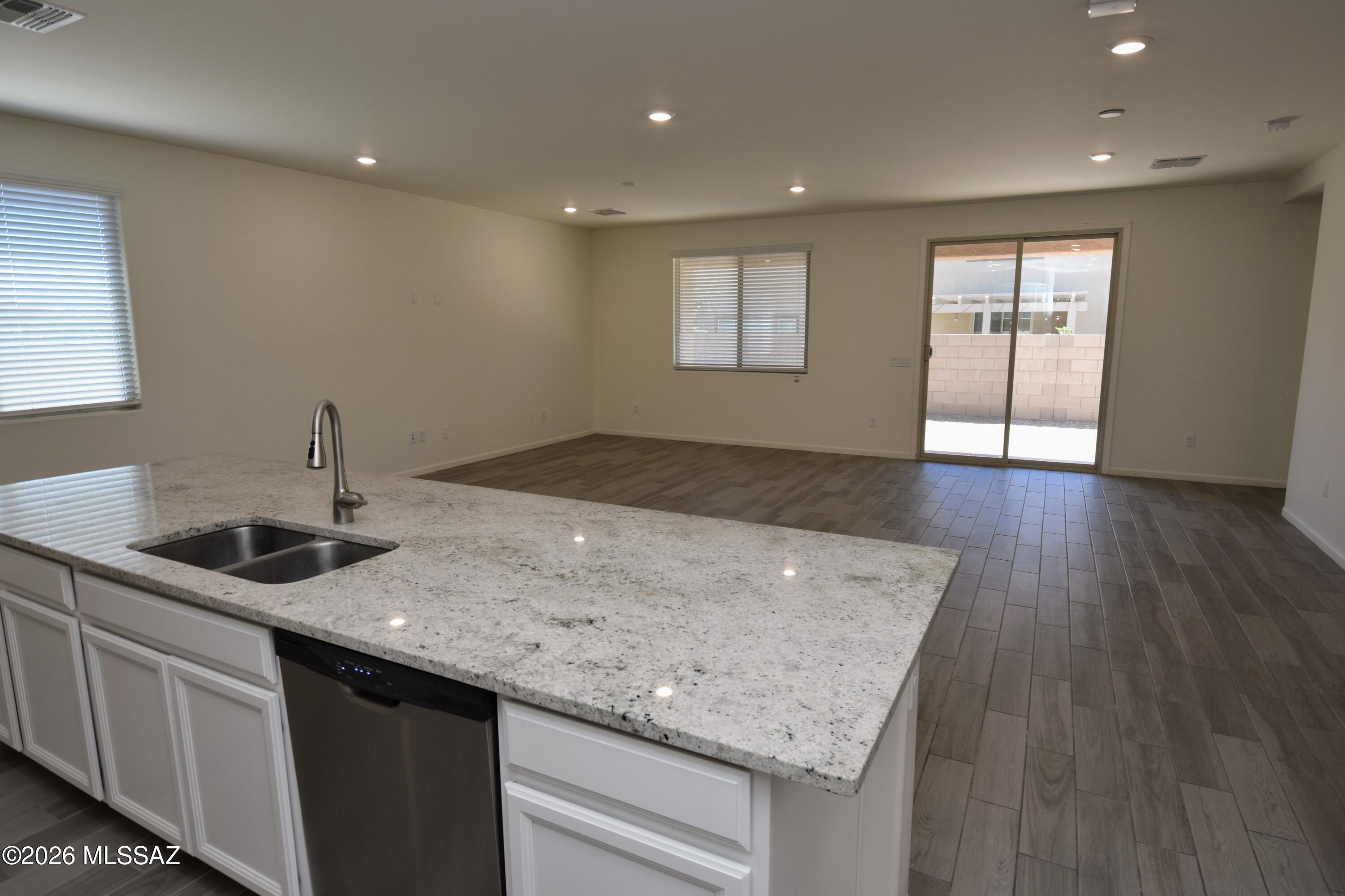 North Star Ranch Replat (1-37) - Residential Lease