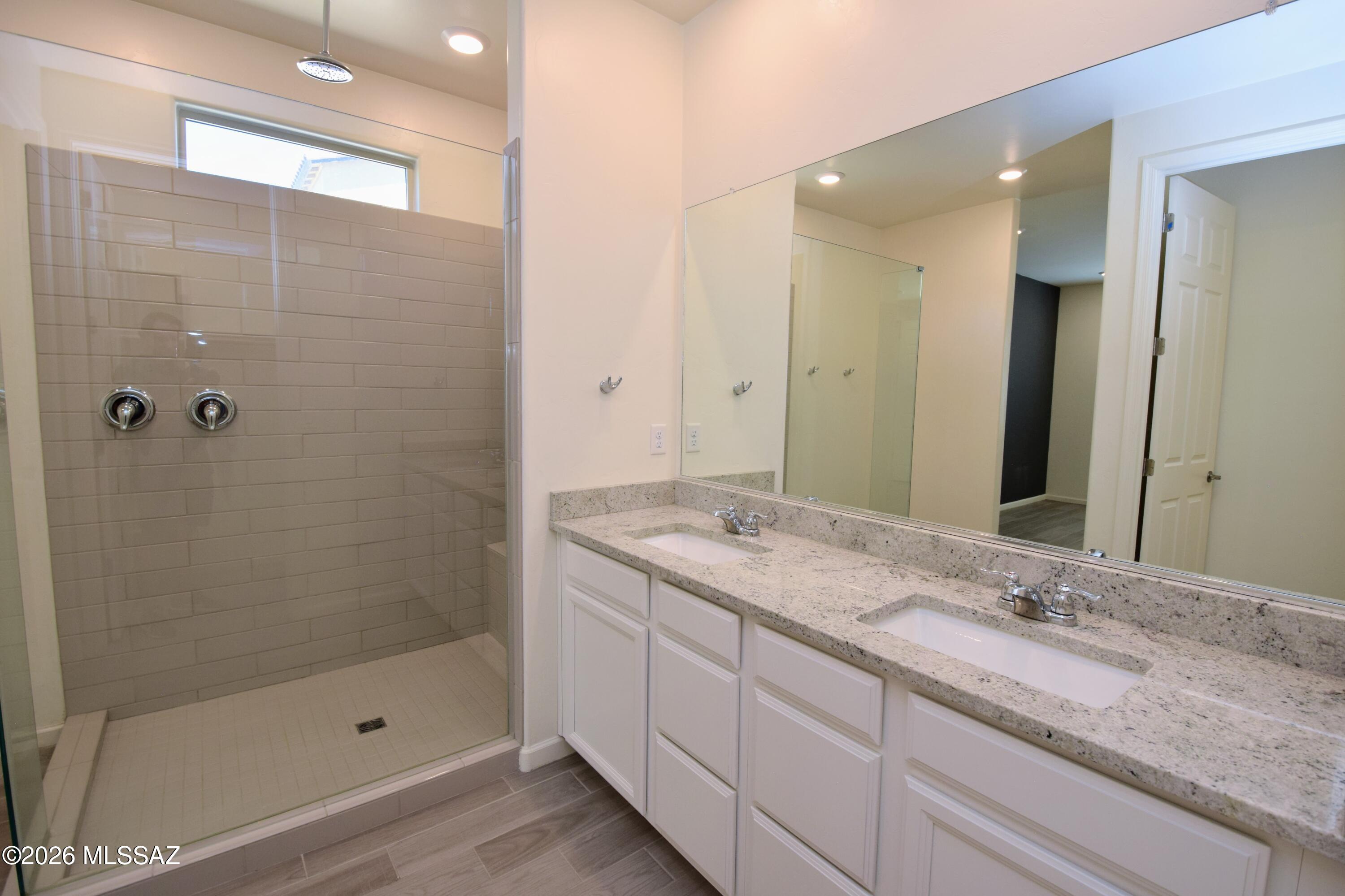 North Star Ranch Replat (1-37) - Residential Lease