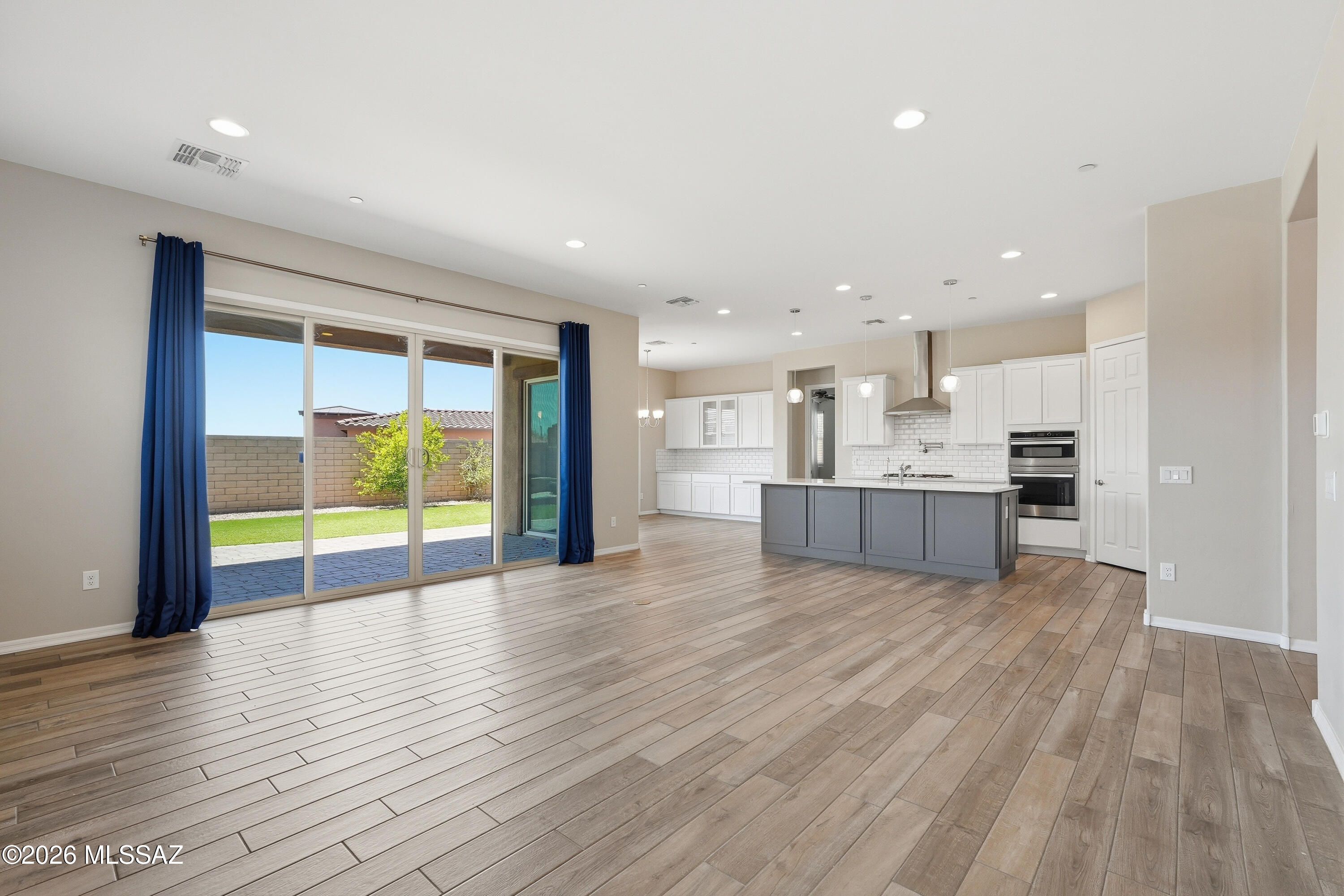 Boulder Bridge Pass II At Dove Mountain SQ20143250154 - Residential