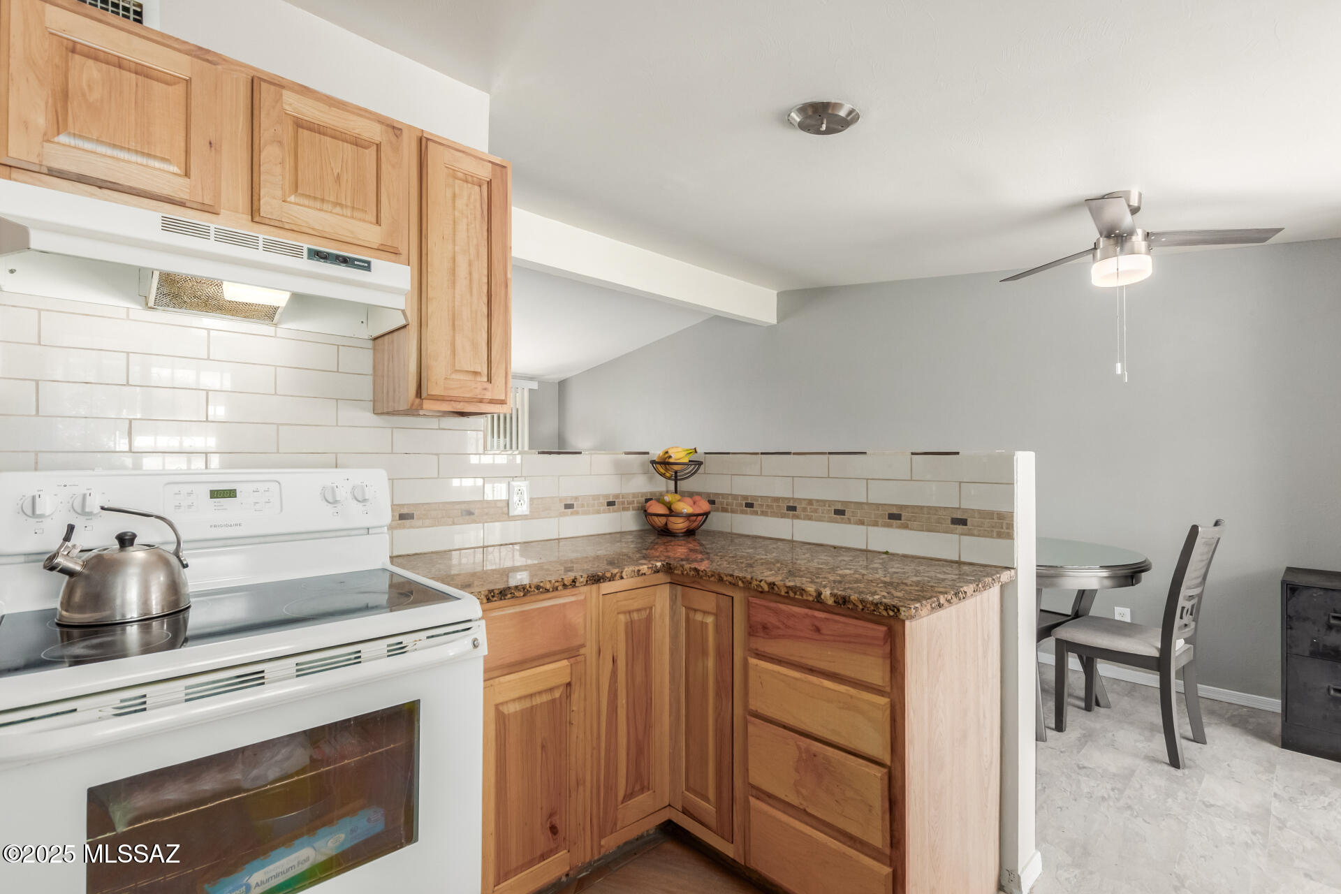 Park El Monte - Residential