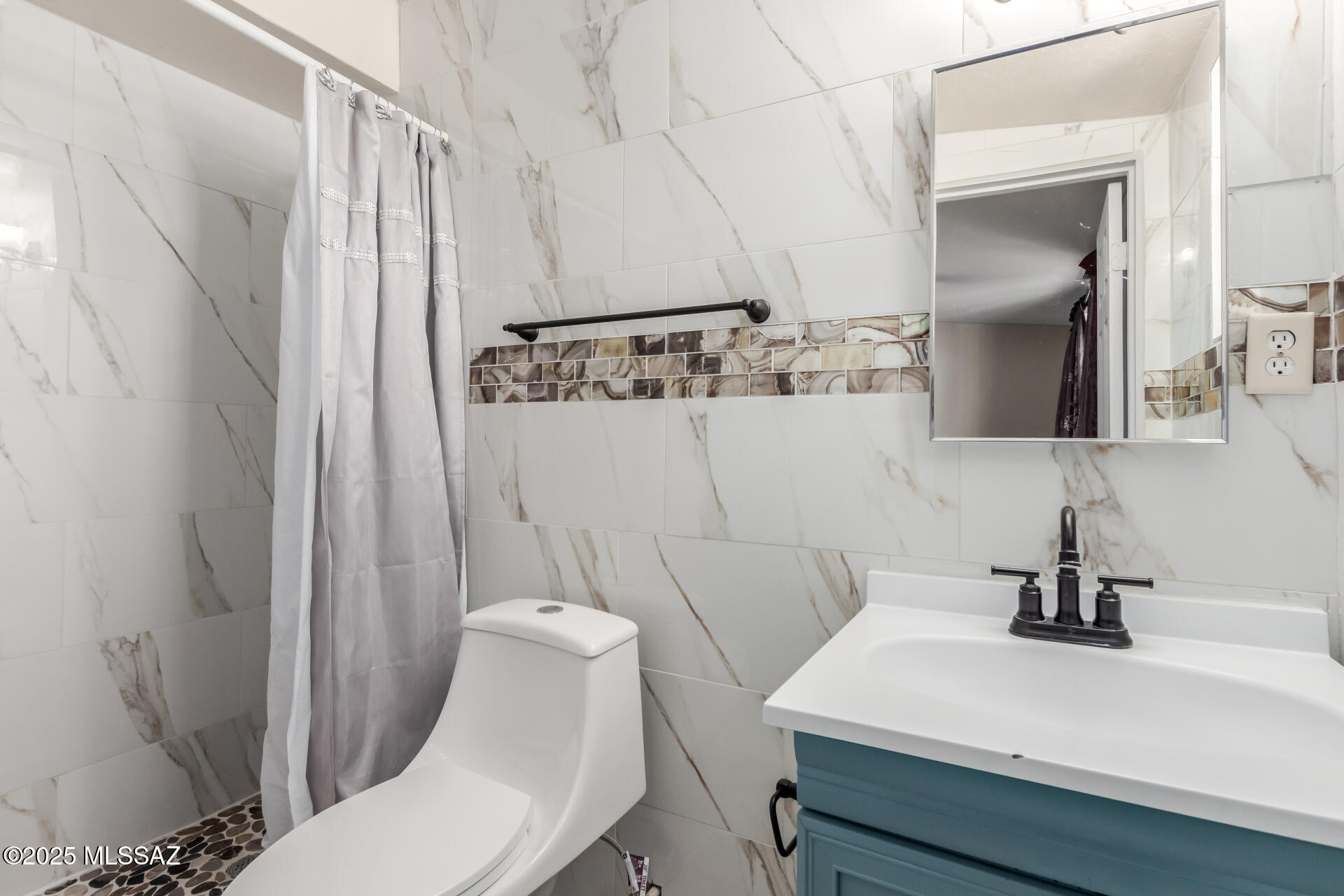 Park El Monte - Residential