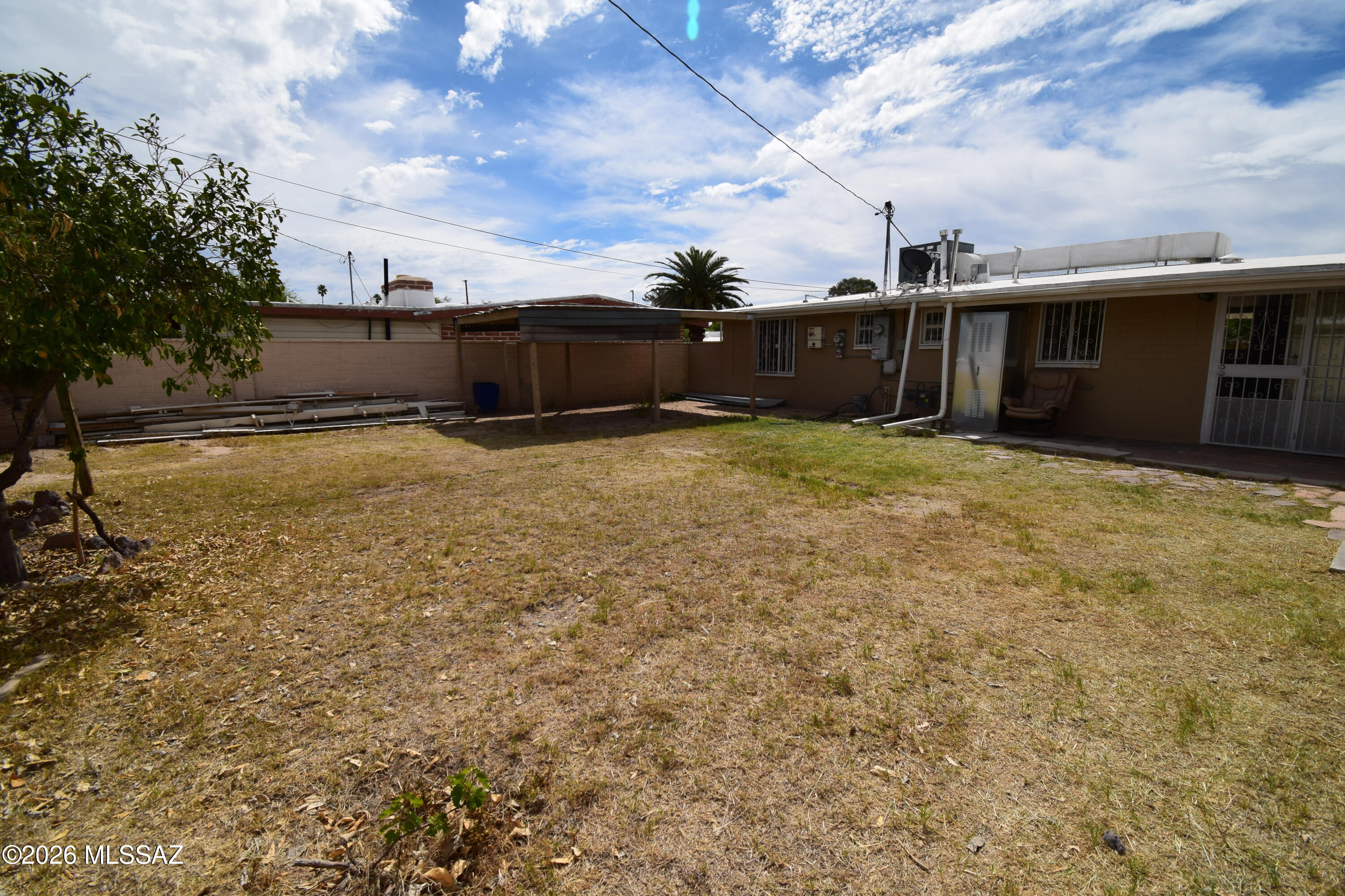 Park El Monte - Residential