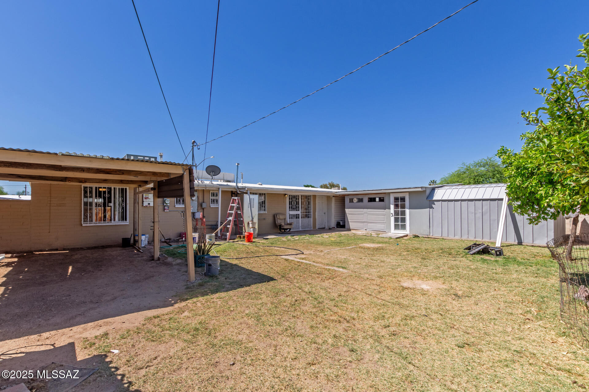 Park El Monte - Residential