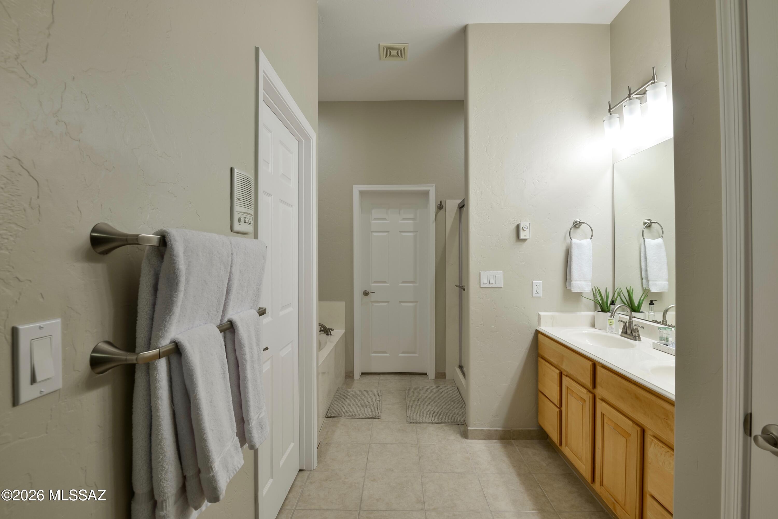 Carmel Pointe (1-104) - Residential