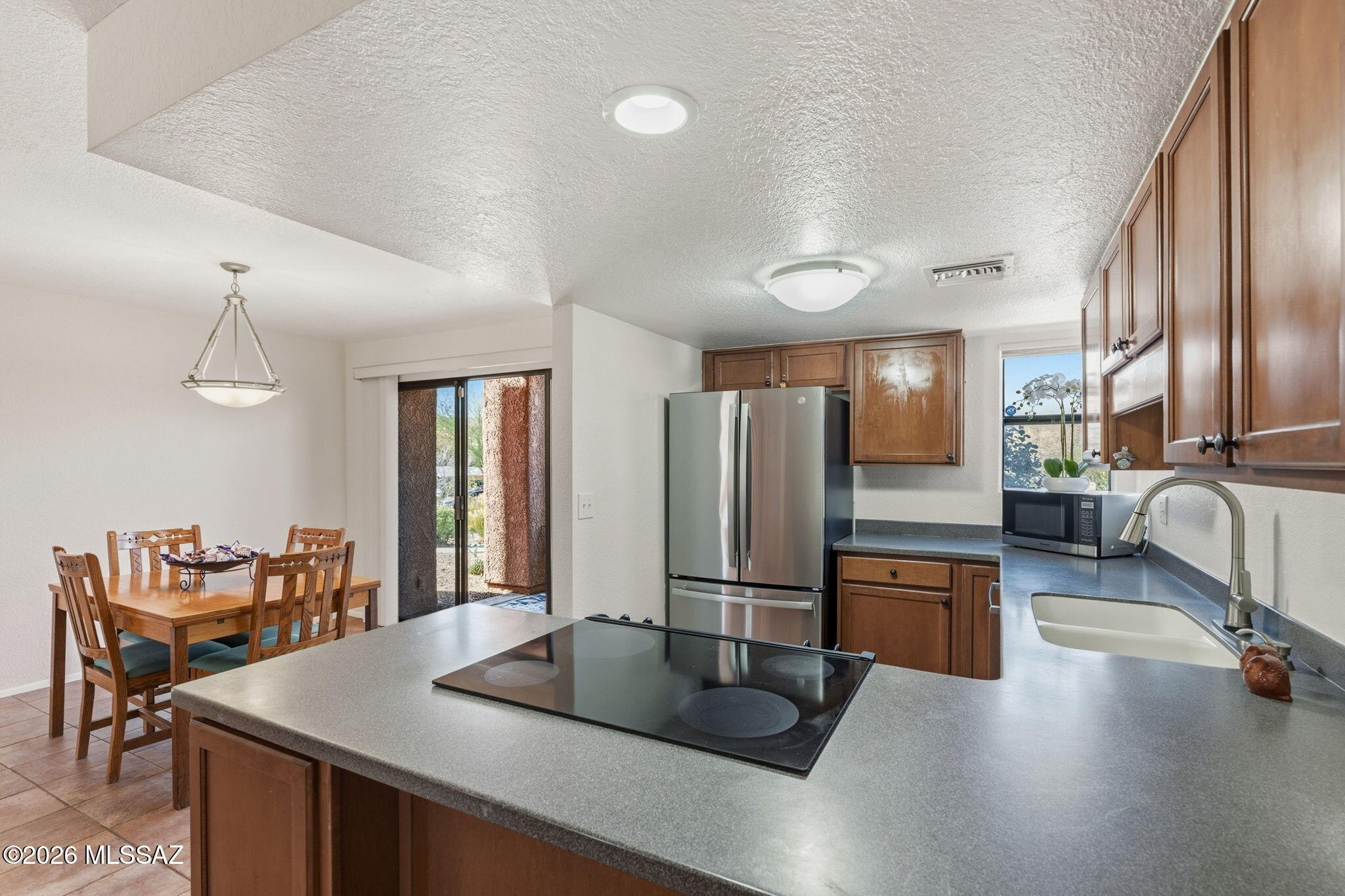 Ventana Vista Condominiums - Residential