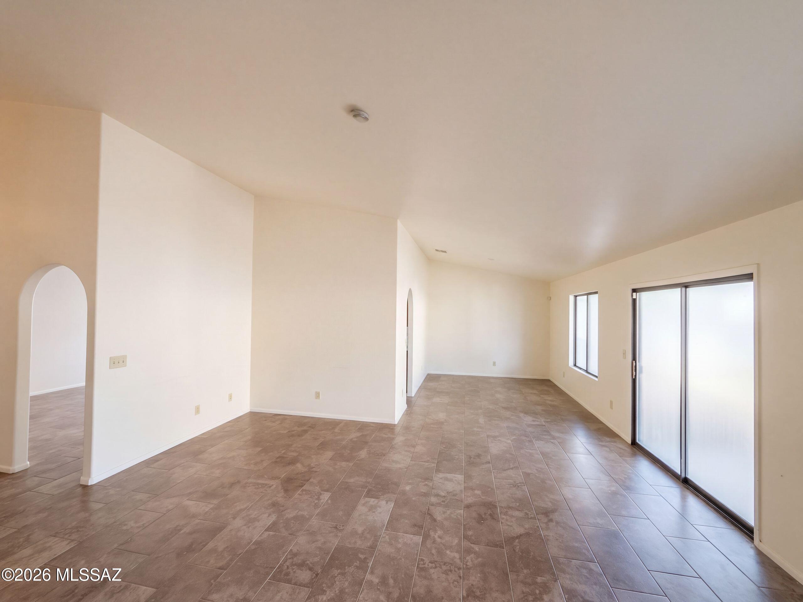 Elliott Homes At Rita Ranch (1-521) - Residential