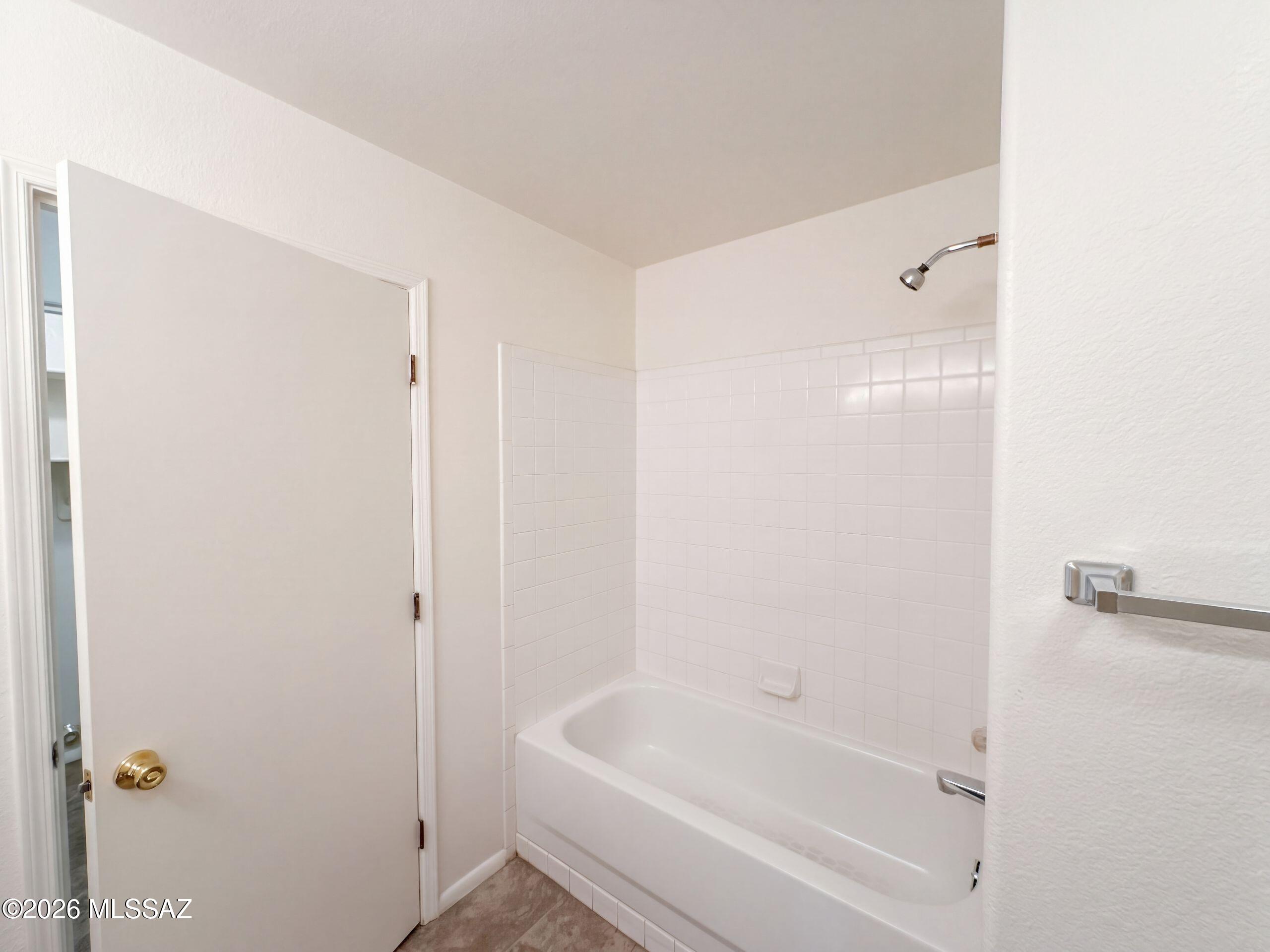 Elliott Homes At Rita Ranch (1-521) - Residential
