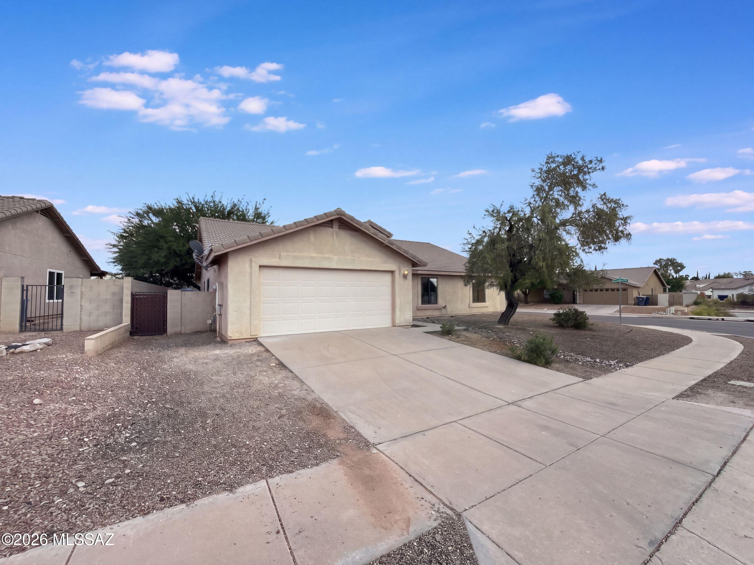 Elliott Homes At Rita Ranch (1-521) - Residential