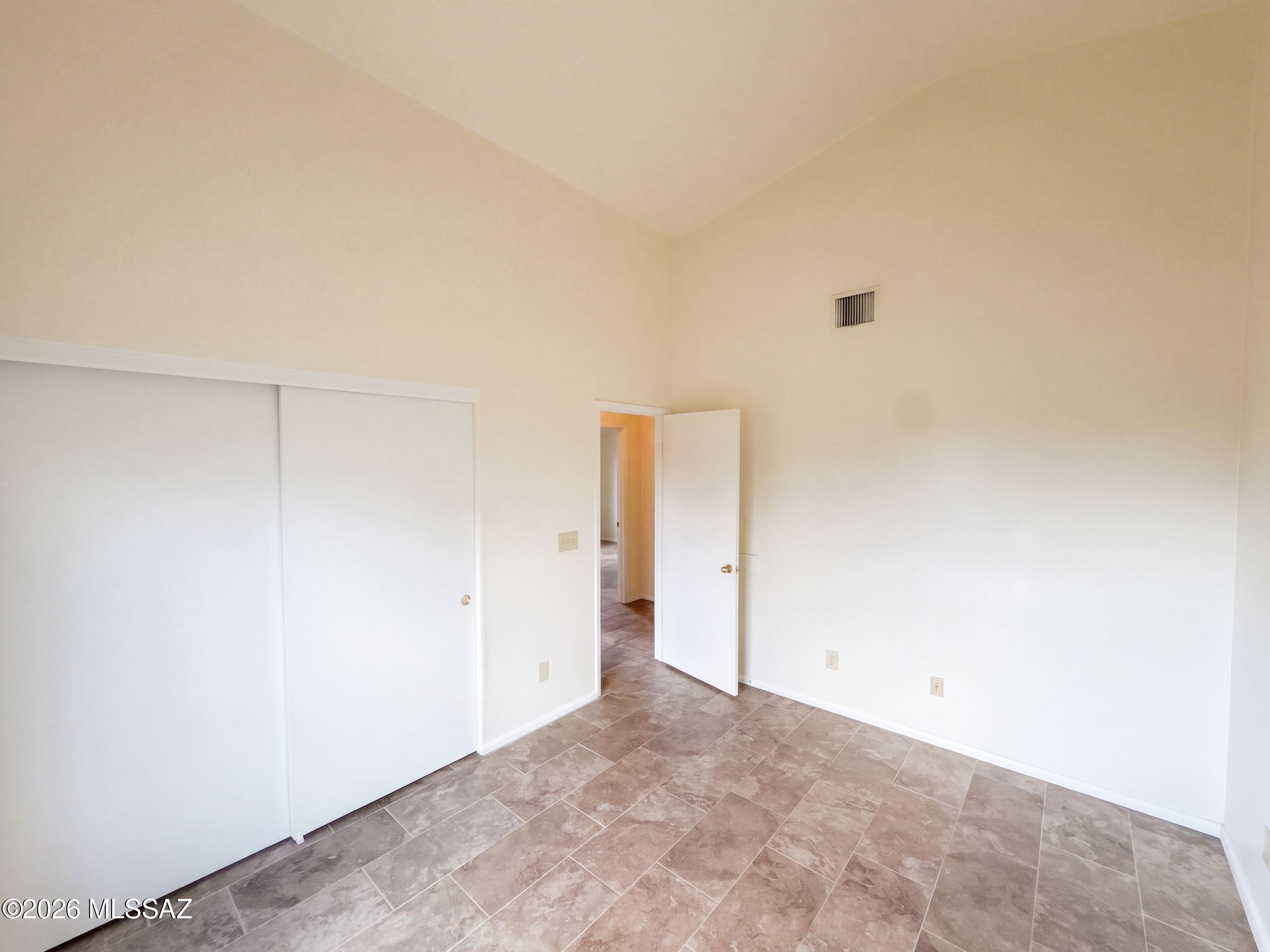 Elliott Homes At Rita Ranch (1-521) - Residential