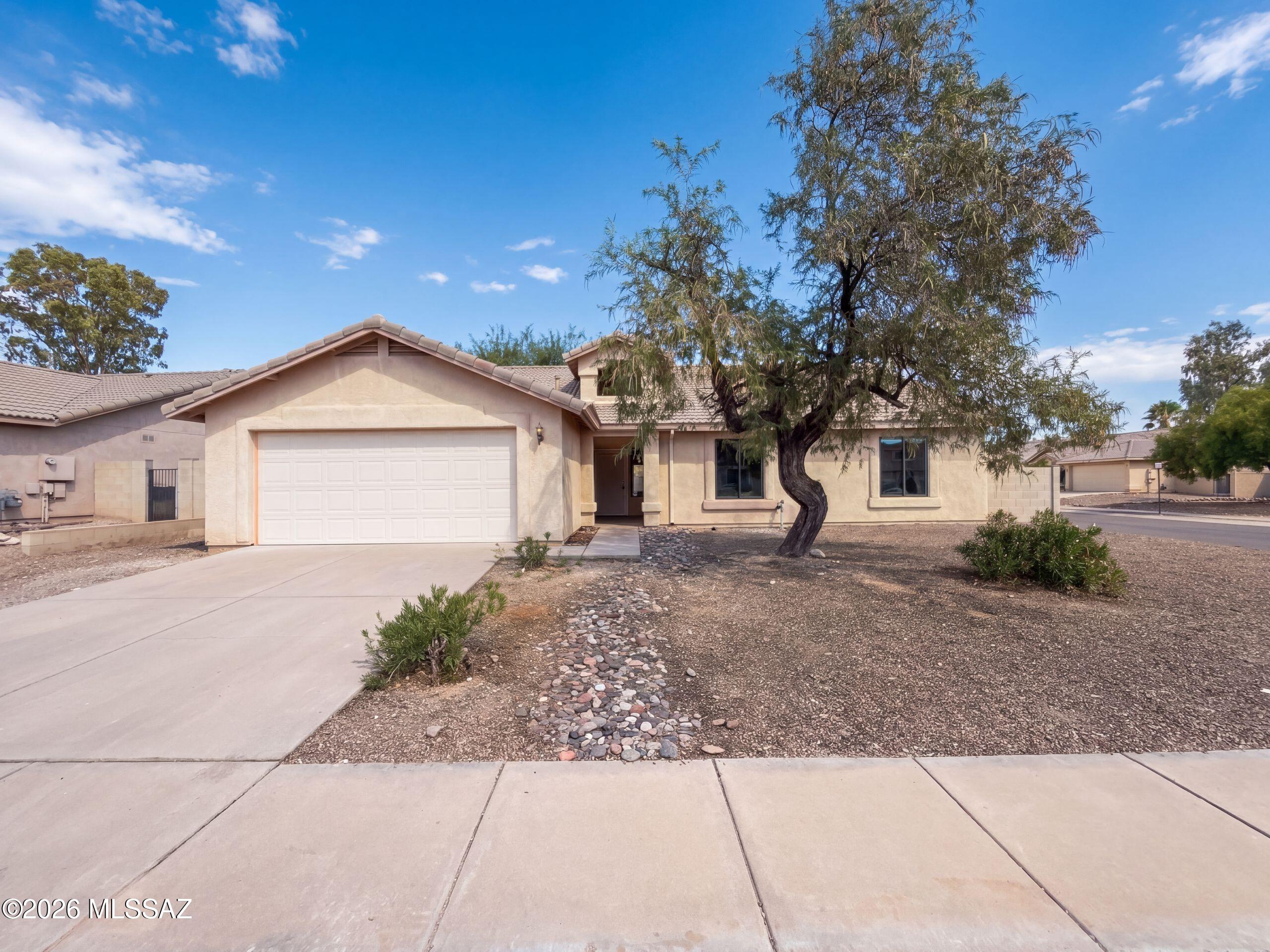 Elliott Homes At Rita Ranch (1-521) - Residential