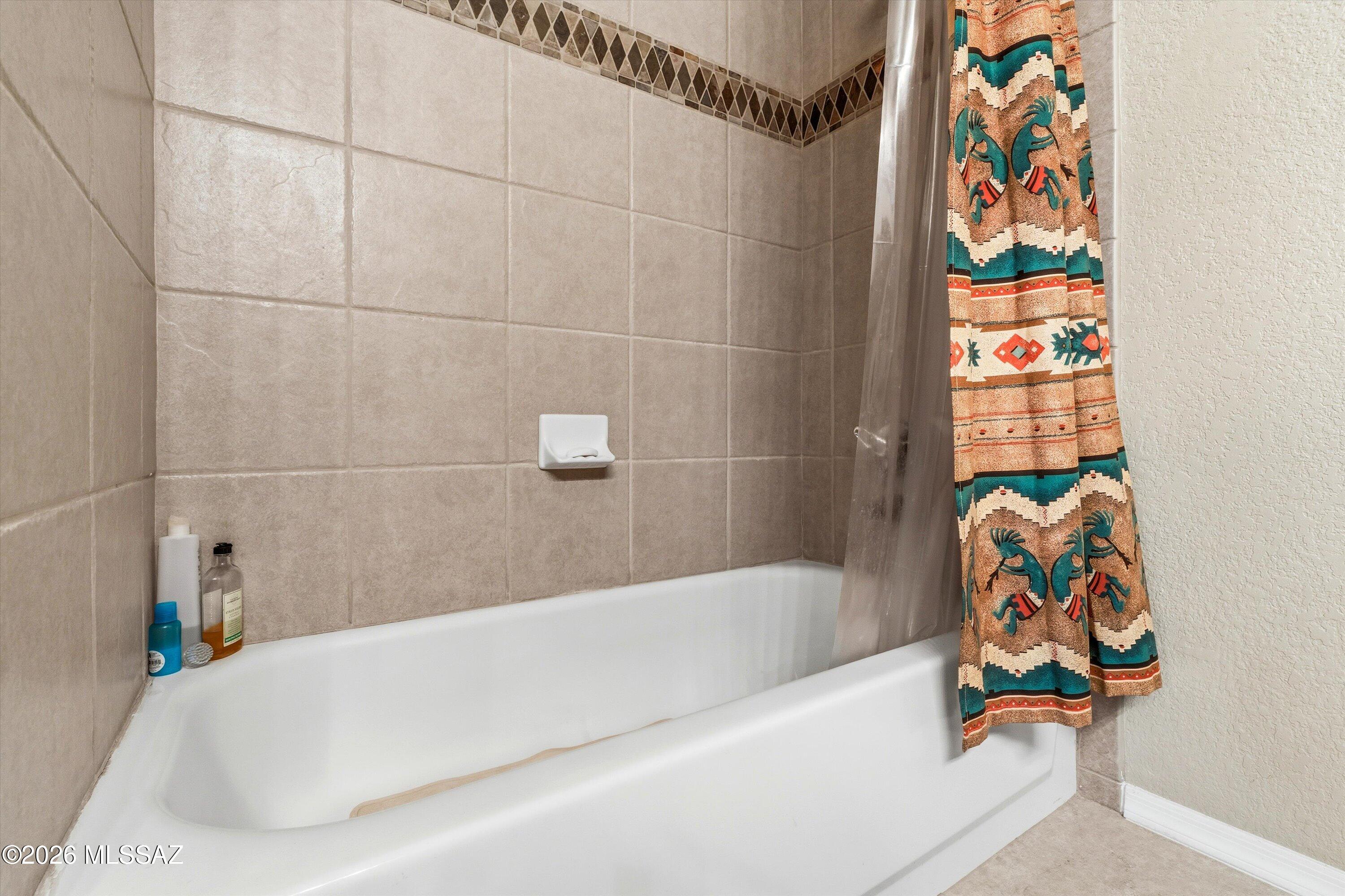 Pinnacle Canyon Condominium - Residential