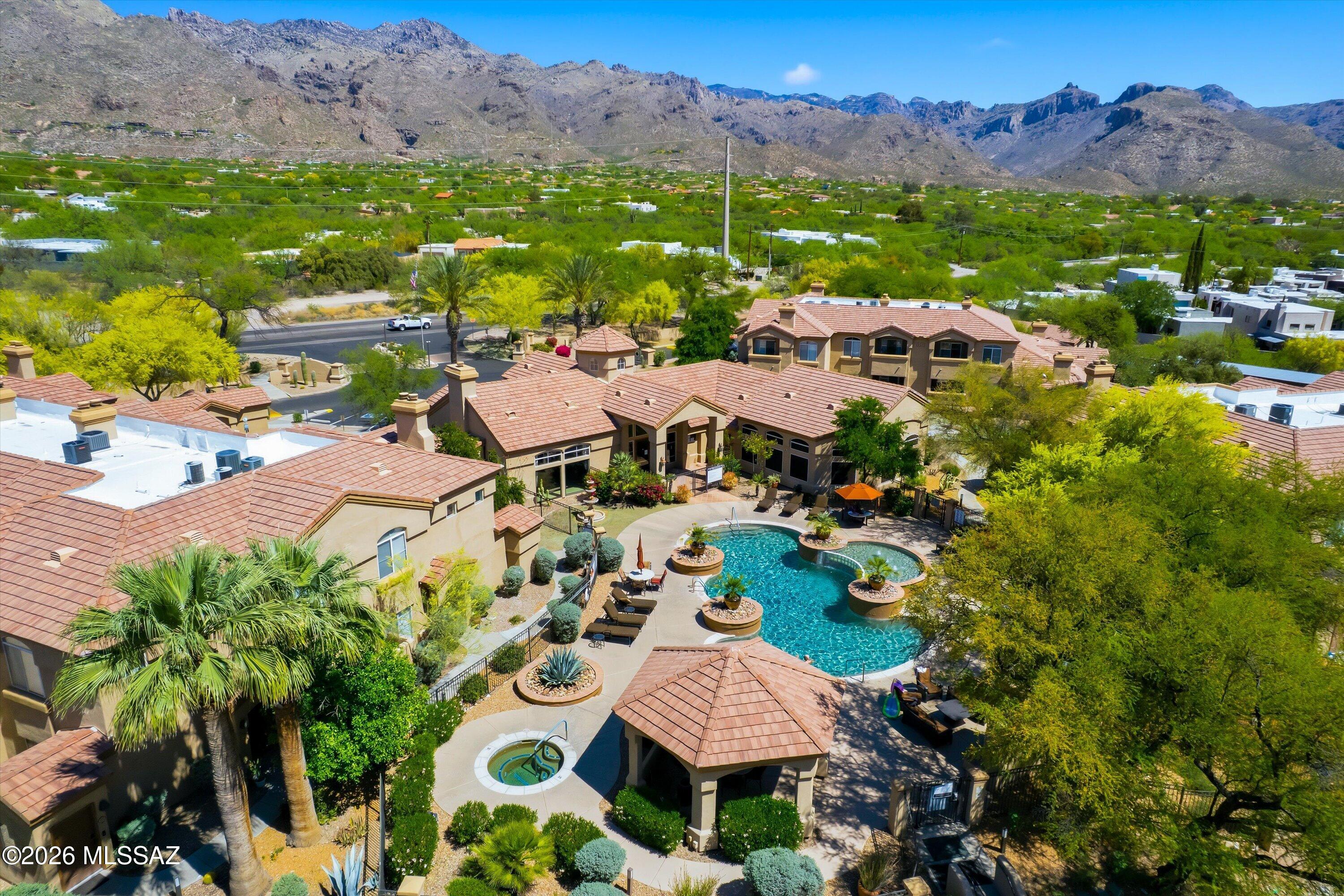 Pinnacle Canyon Condominium - Residential