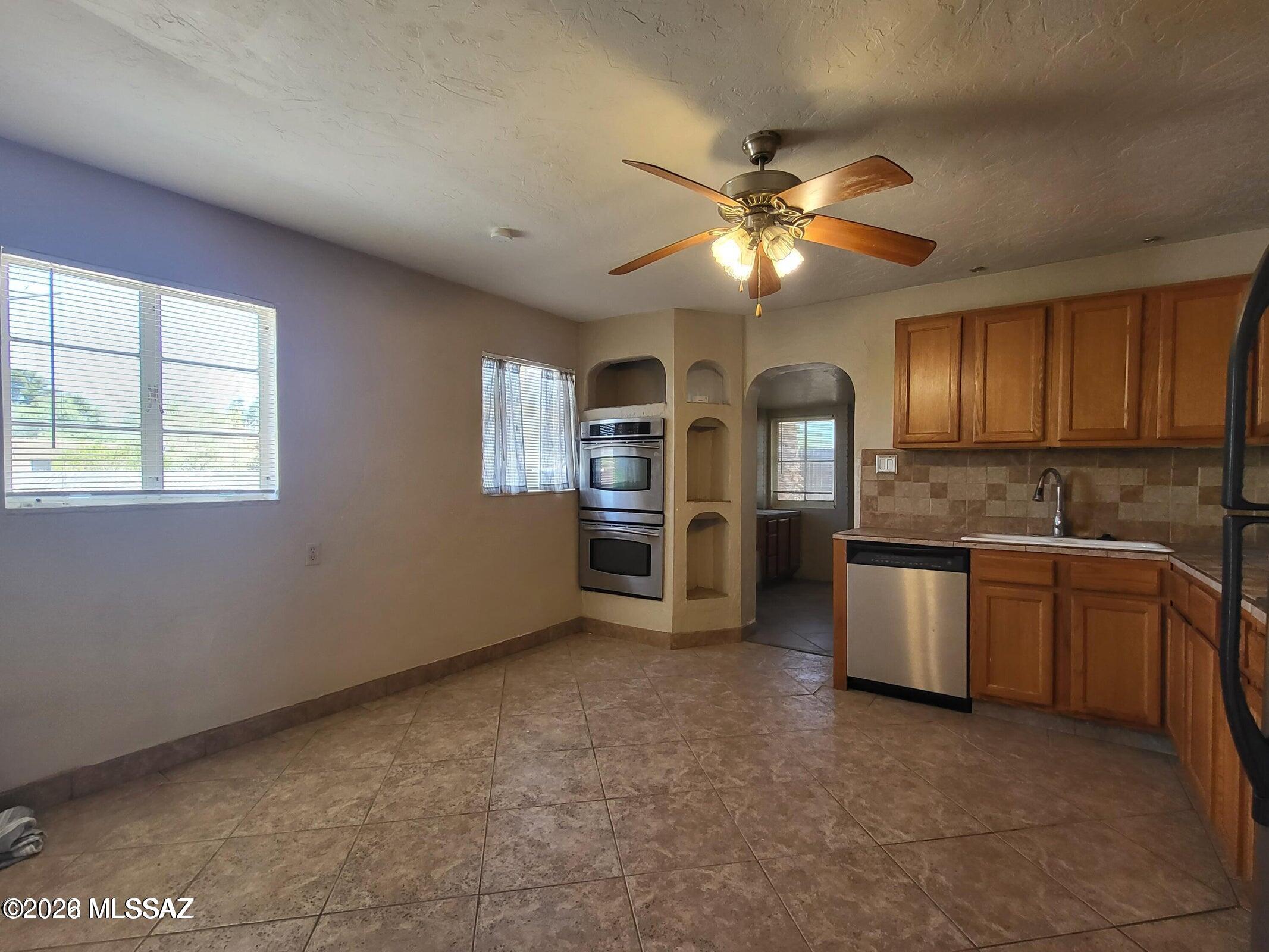 Catalina Poultry Acres NO 3 - Residential