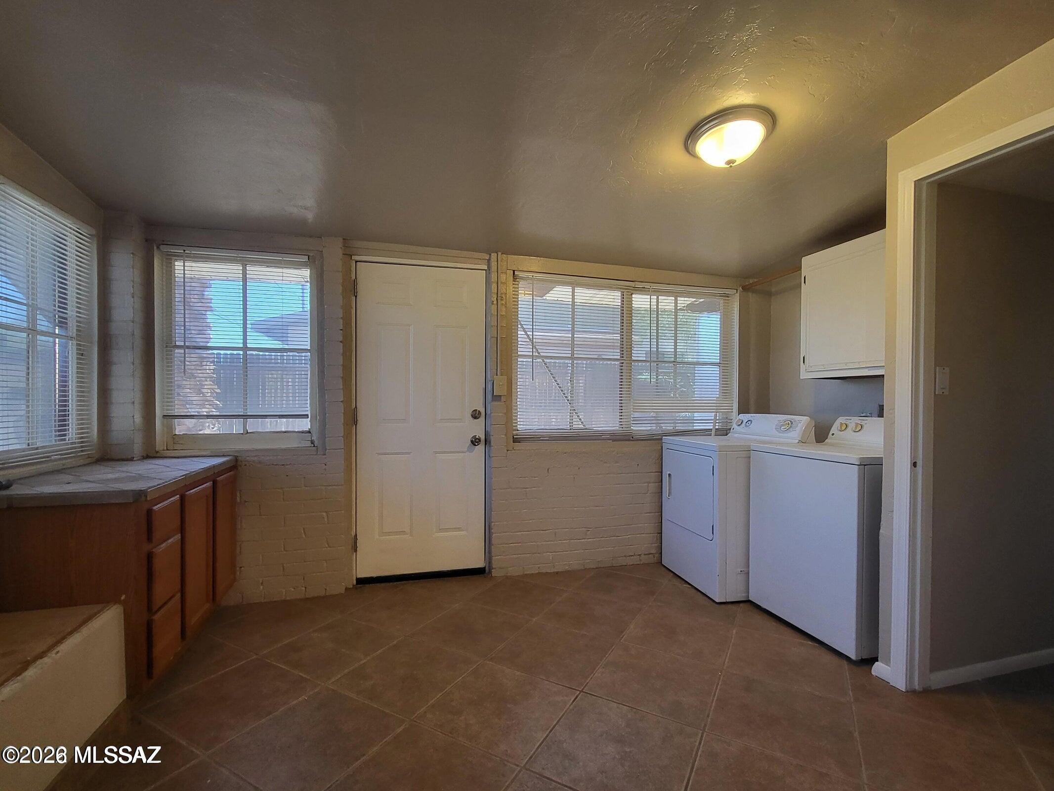 Catalina Poultry Acres NO 3 - Residential