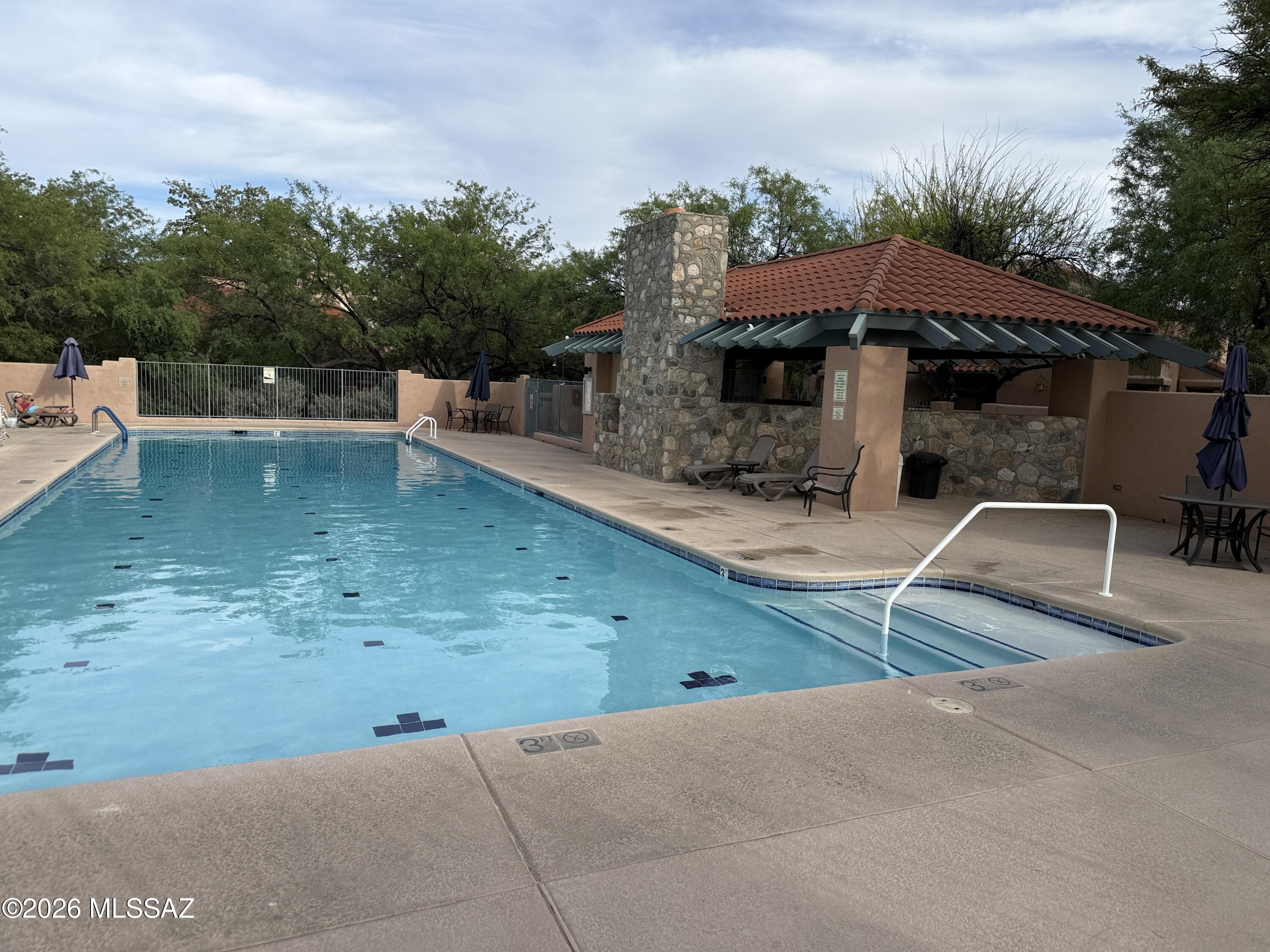 Ventana De Sabino North (1-127) - Residential Lease