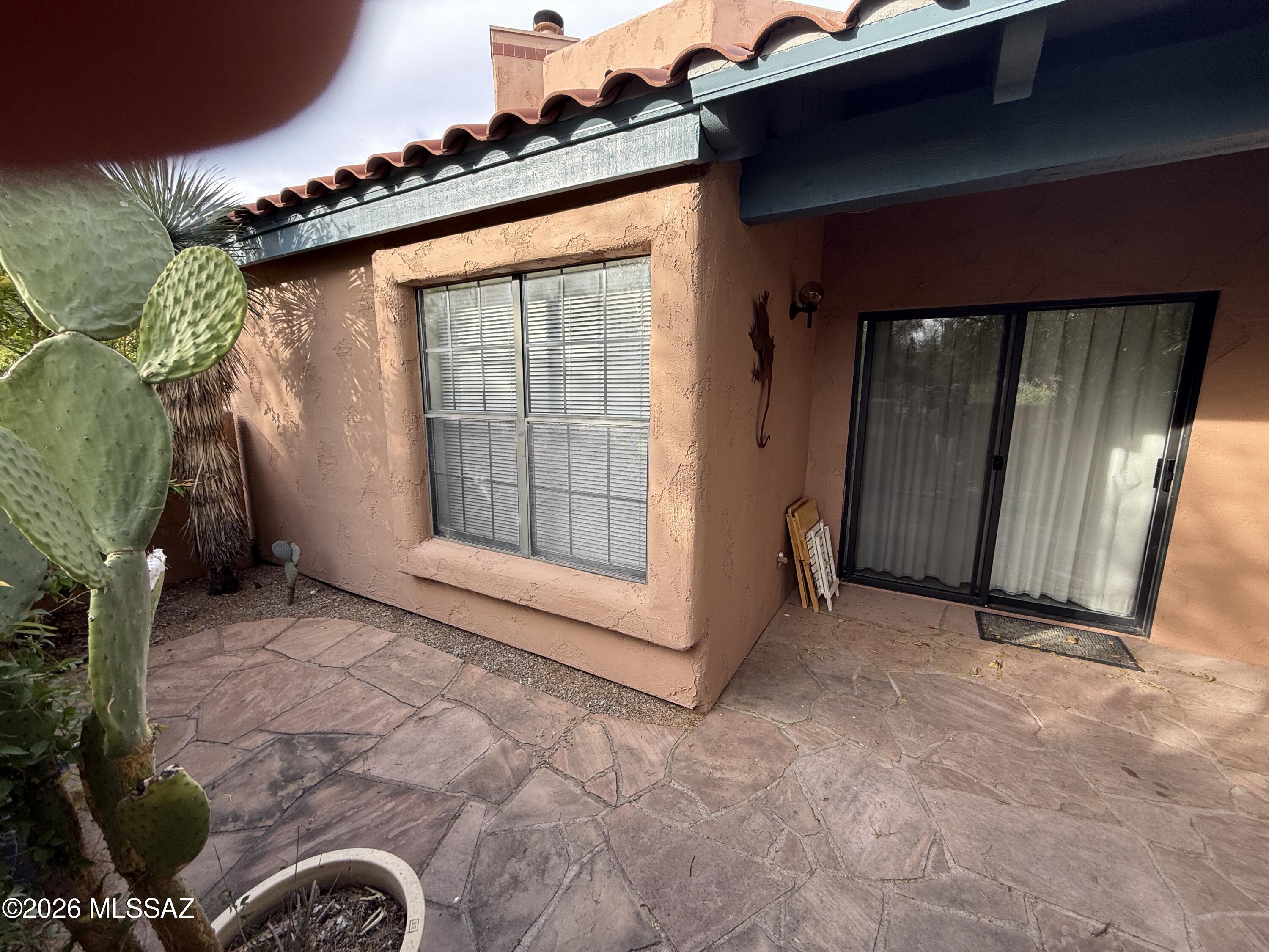 Ventana De Sabino North (1-127) - Residential Lease
