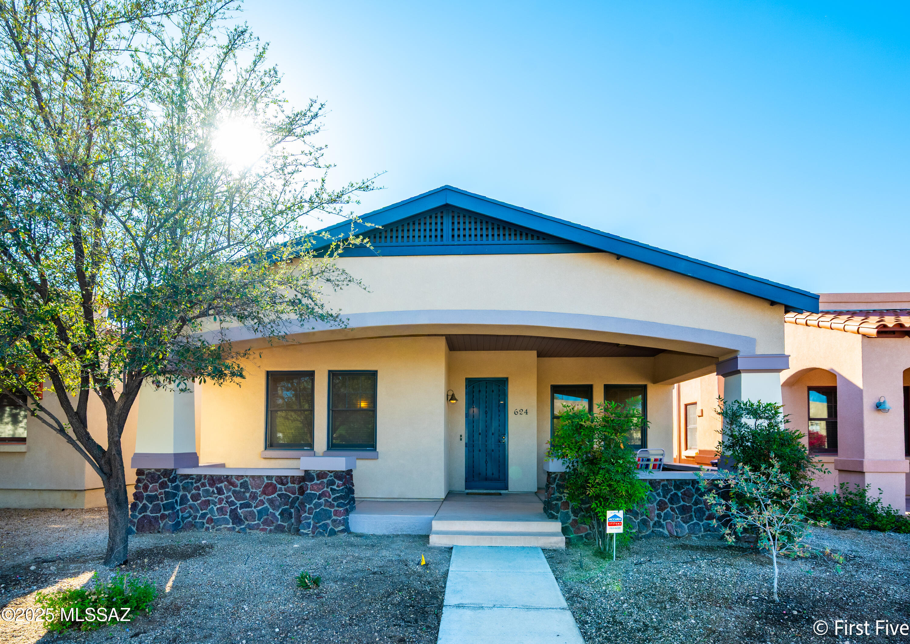 3 bed 2 bath in Tucson's highly sought - after West University Neighbourhood! Just steps from the University of Arizona, 4th Avenue, and Downtown, this residence is perfectly blended, timeless charm with modern convenience. Step inside to discover high ceilings, wood flooring in living areas, and plush carpet and bedrooms. Detached 2 car garage, nice fenced yard, close to everything. Property includes electric and basic Wi-Fi.