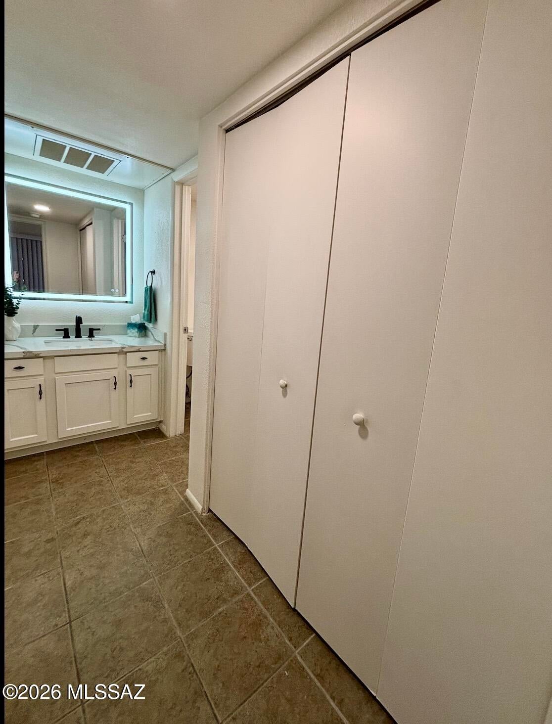 Casa Club Condominium - Residential Lease