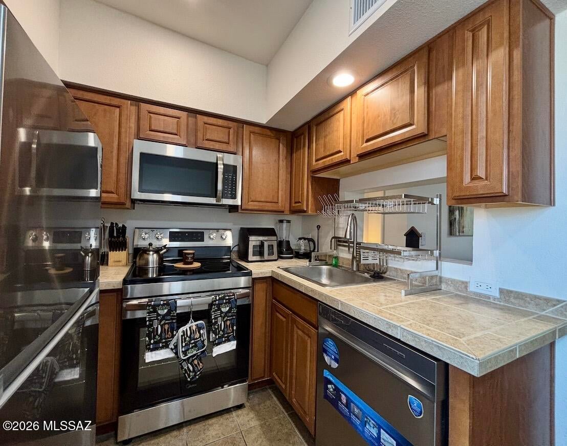 Casa Club Condominium - Residential Lease