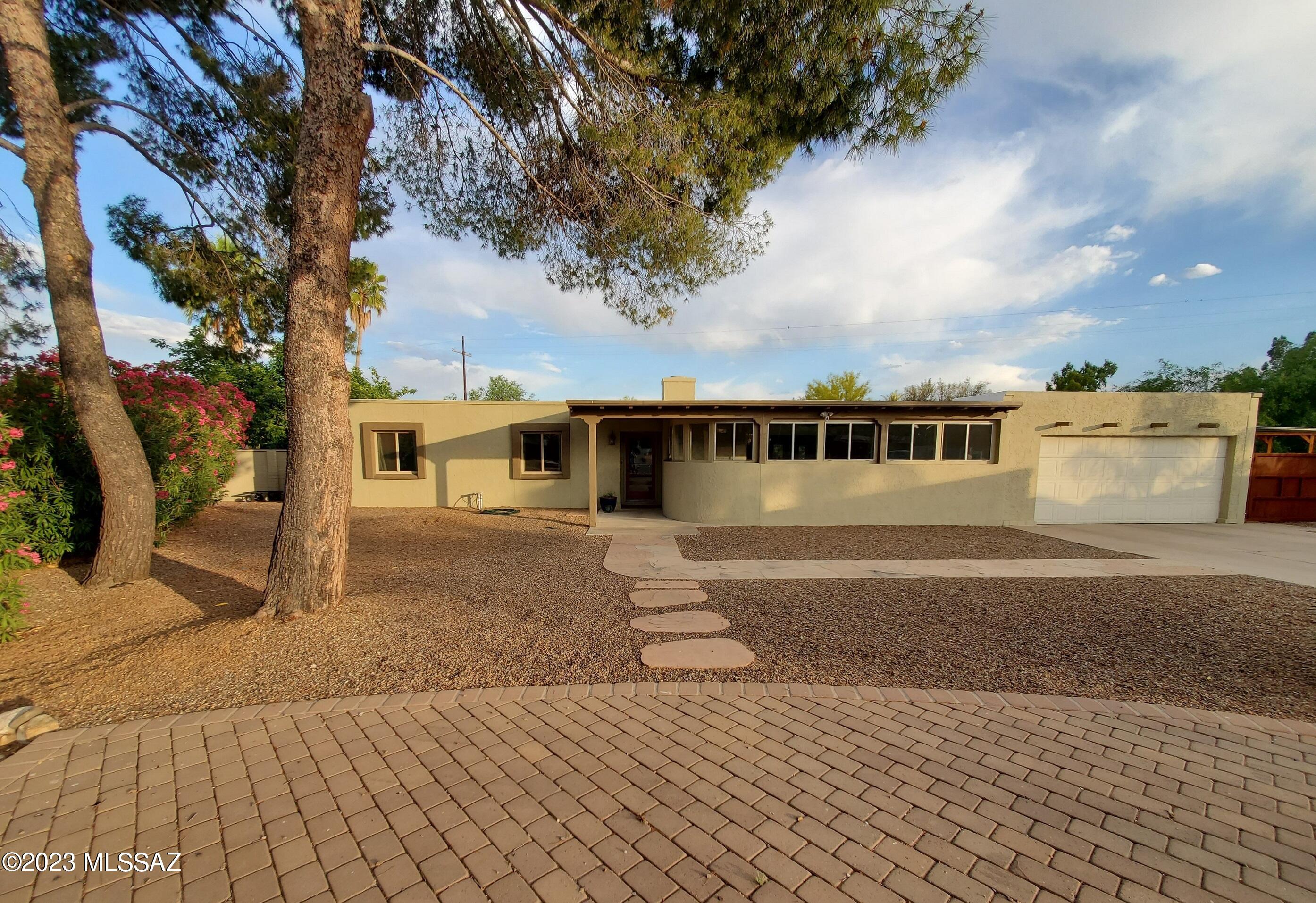 Sabino Vista South NO. 2  (1-93) - Residential Lease