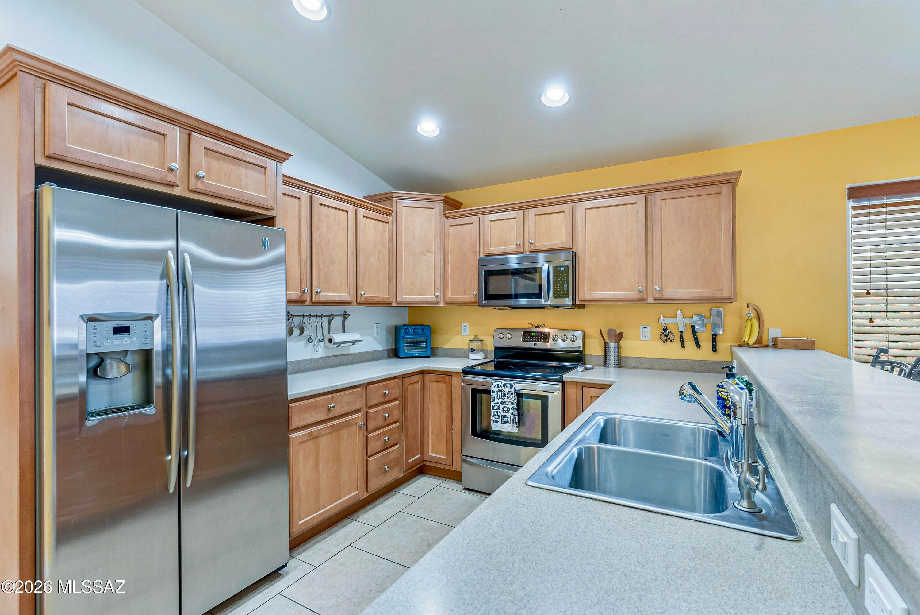 Colina De Oro (1-138) - Residential