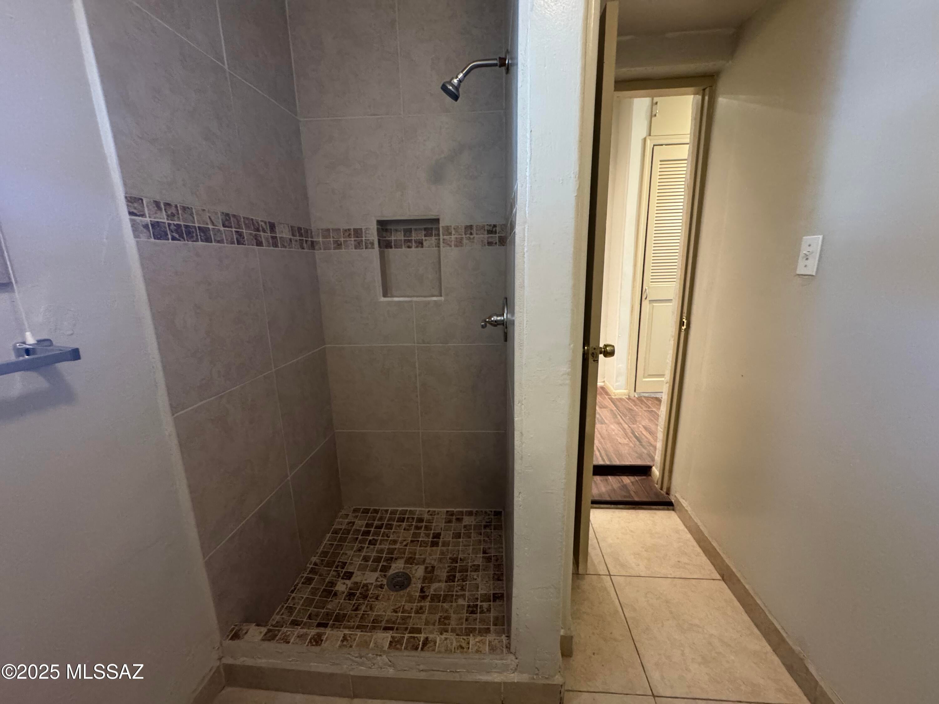 Samos Subdivision Amended - Residential Lease