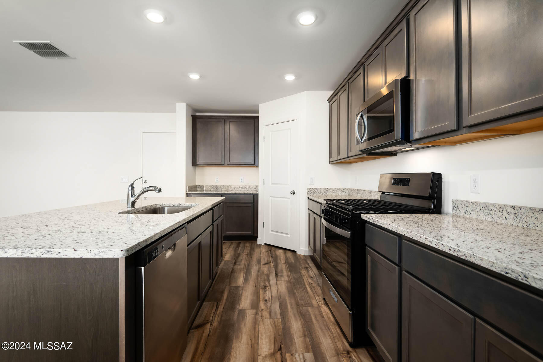 Red Rock Village 1 - Residential