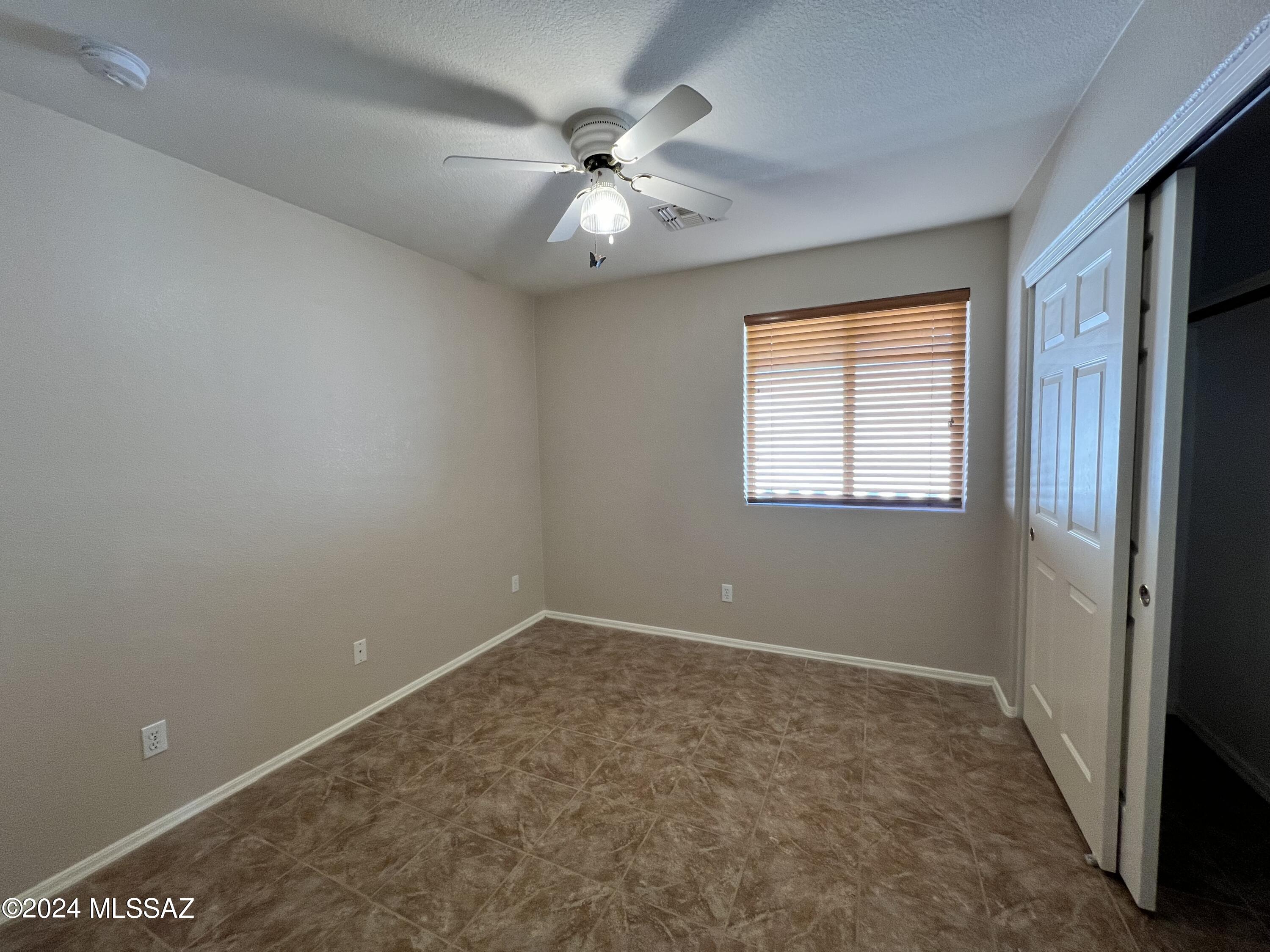 Bluffs (The) 2 - Residential Lease