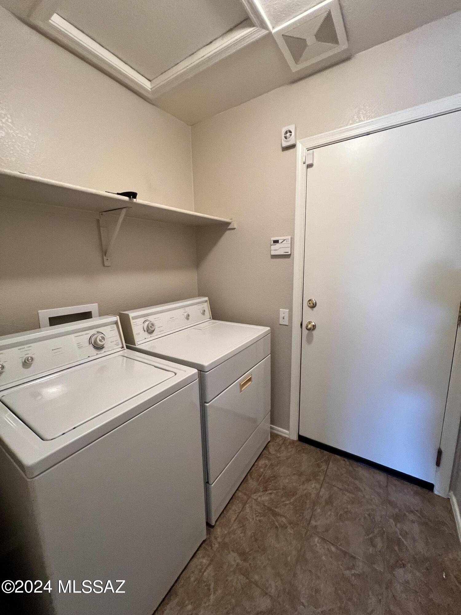 Bluffs (The) 2 - Residential Lease