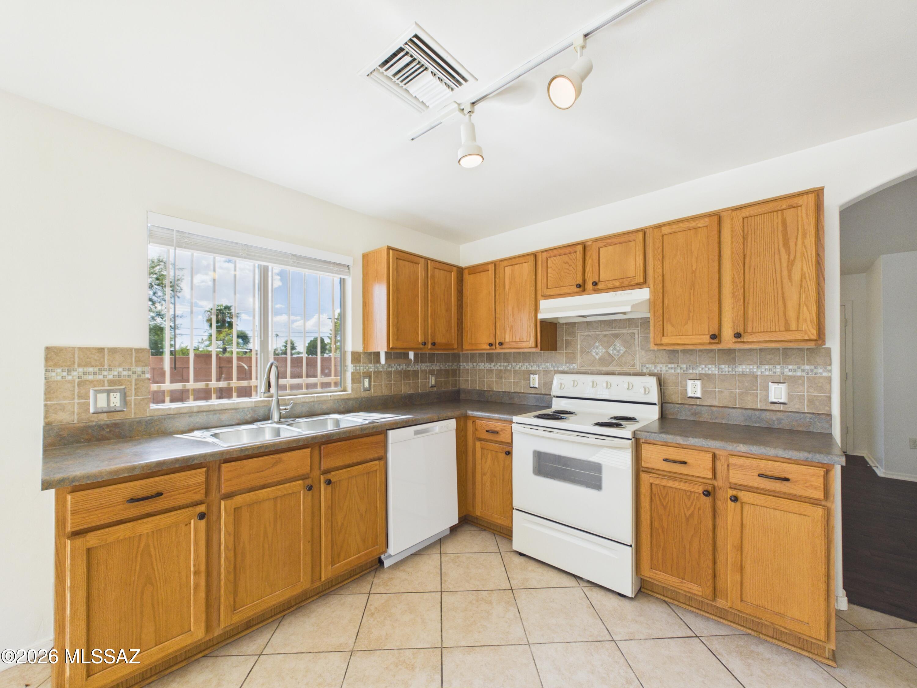 Pantanos Edge - Residential