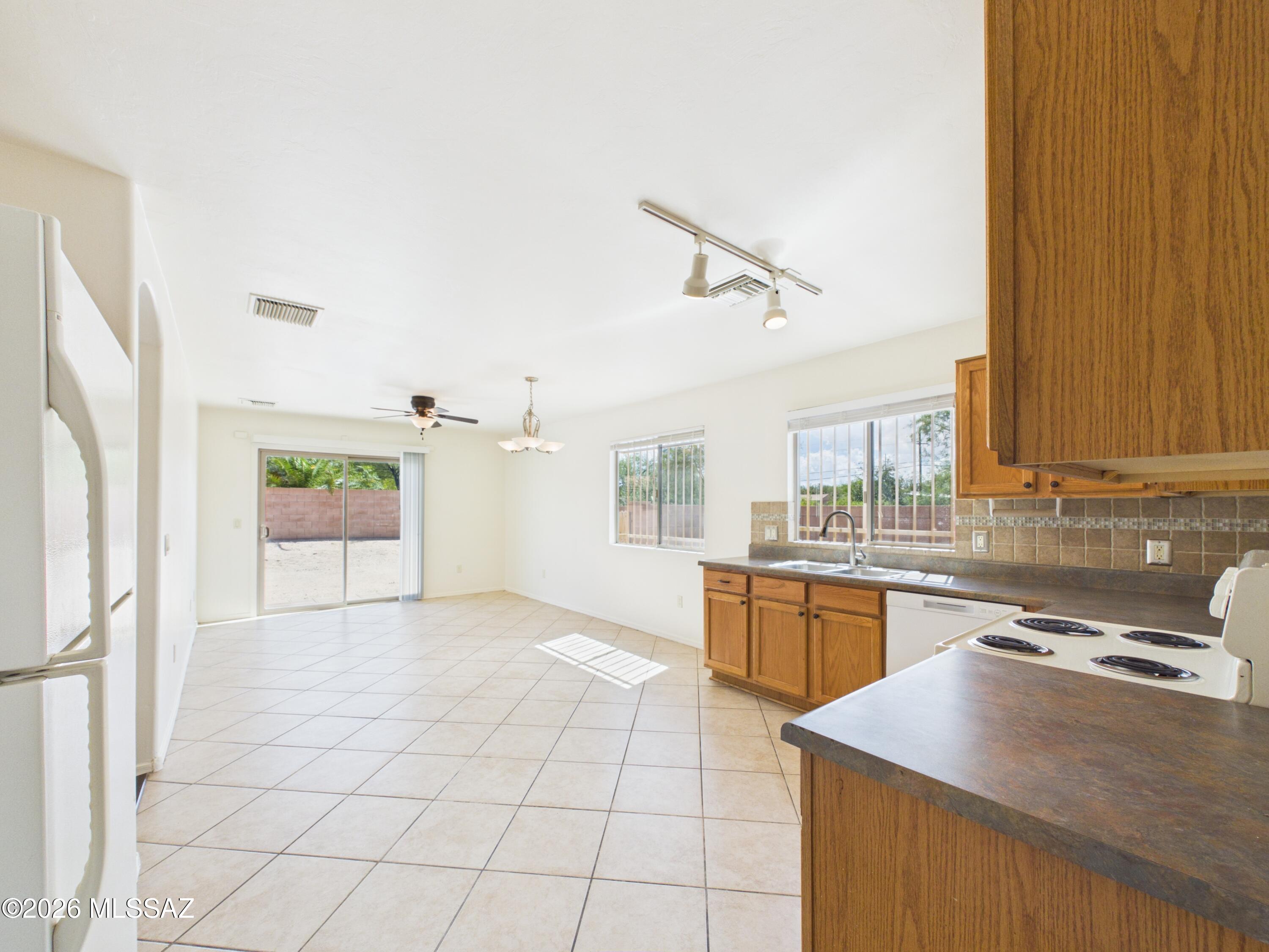 Pantanos Edge - Residential