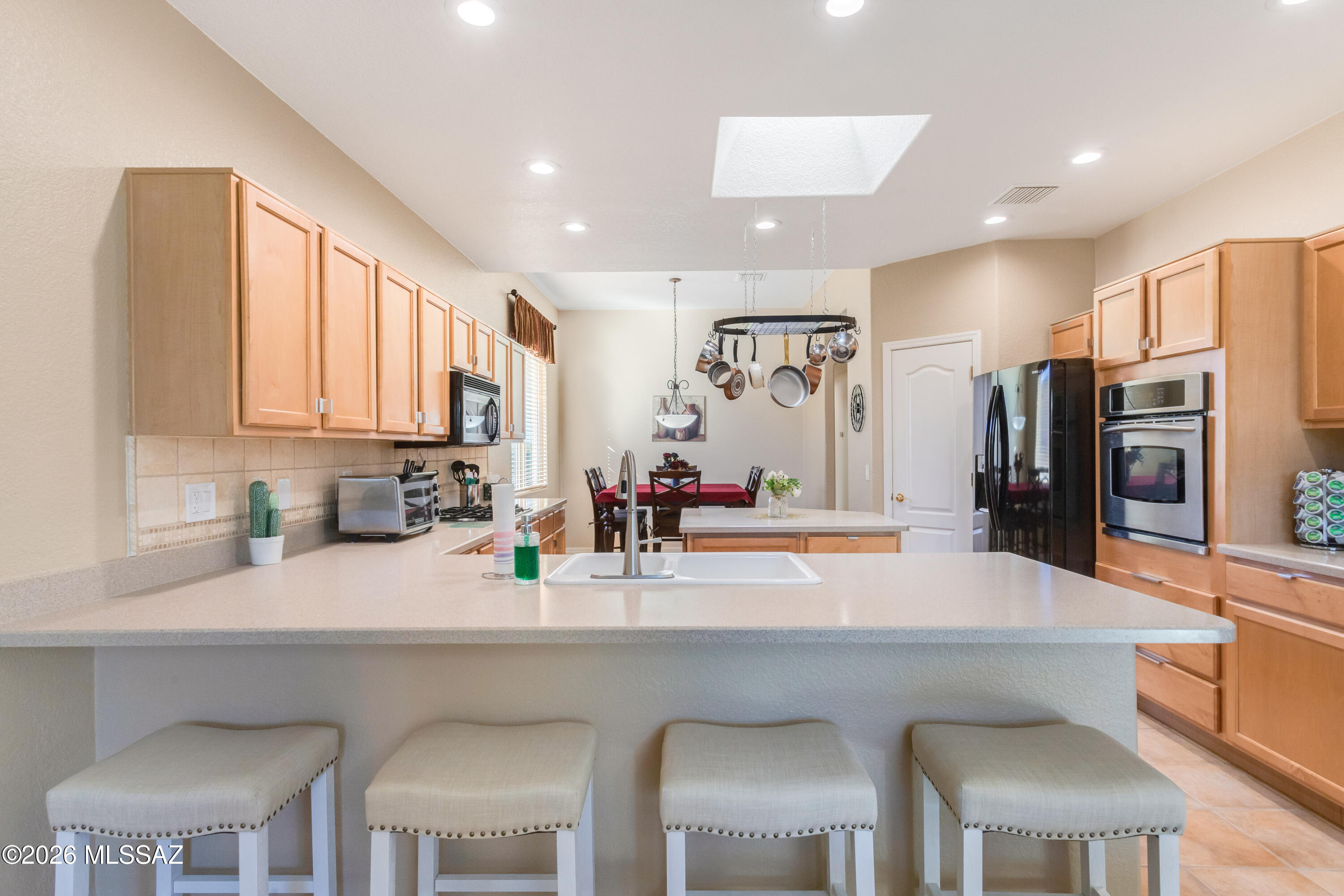 Rancho Del Lago (466-540) - Residential Lease
