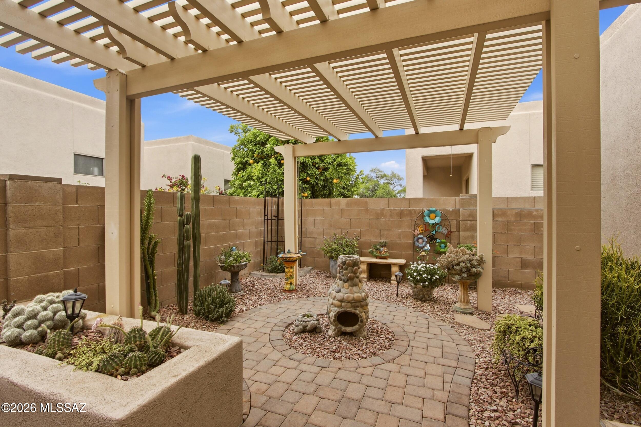 Rancho Esperero (1-343) - Residential