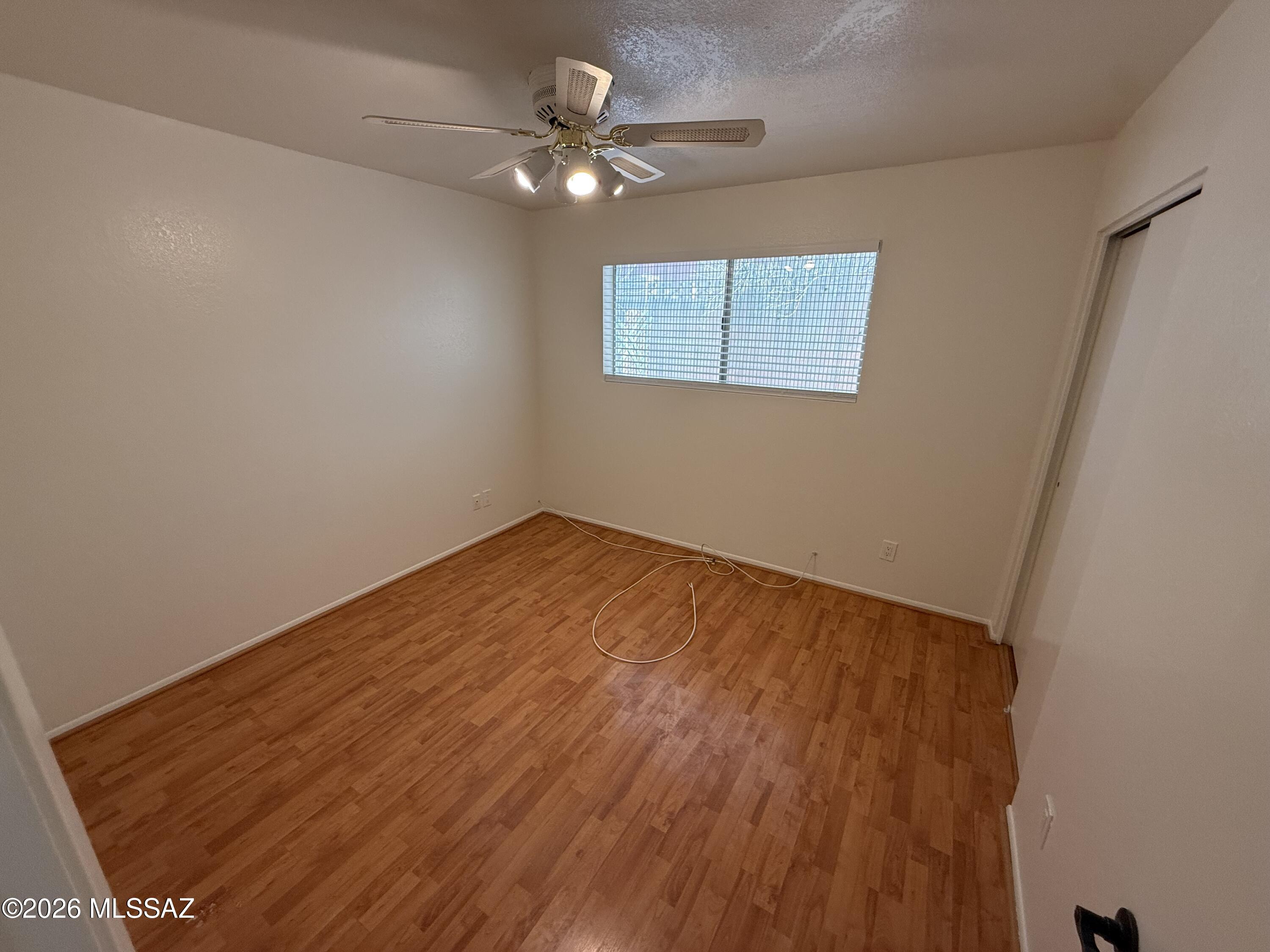 Kingswood Unit 3 (166-263) - Residential Lease