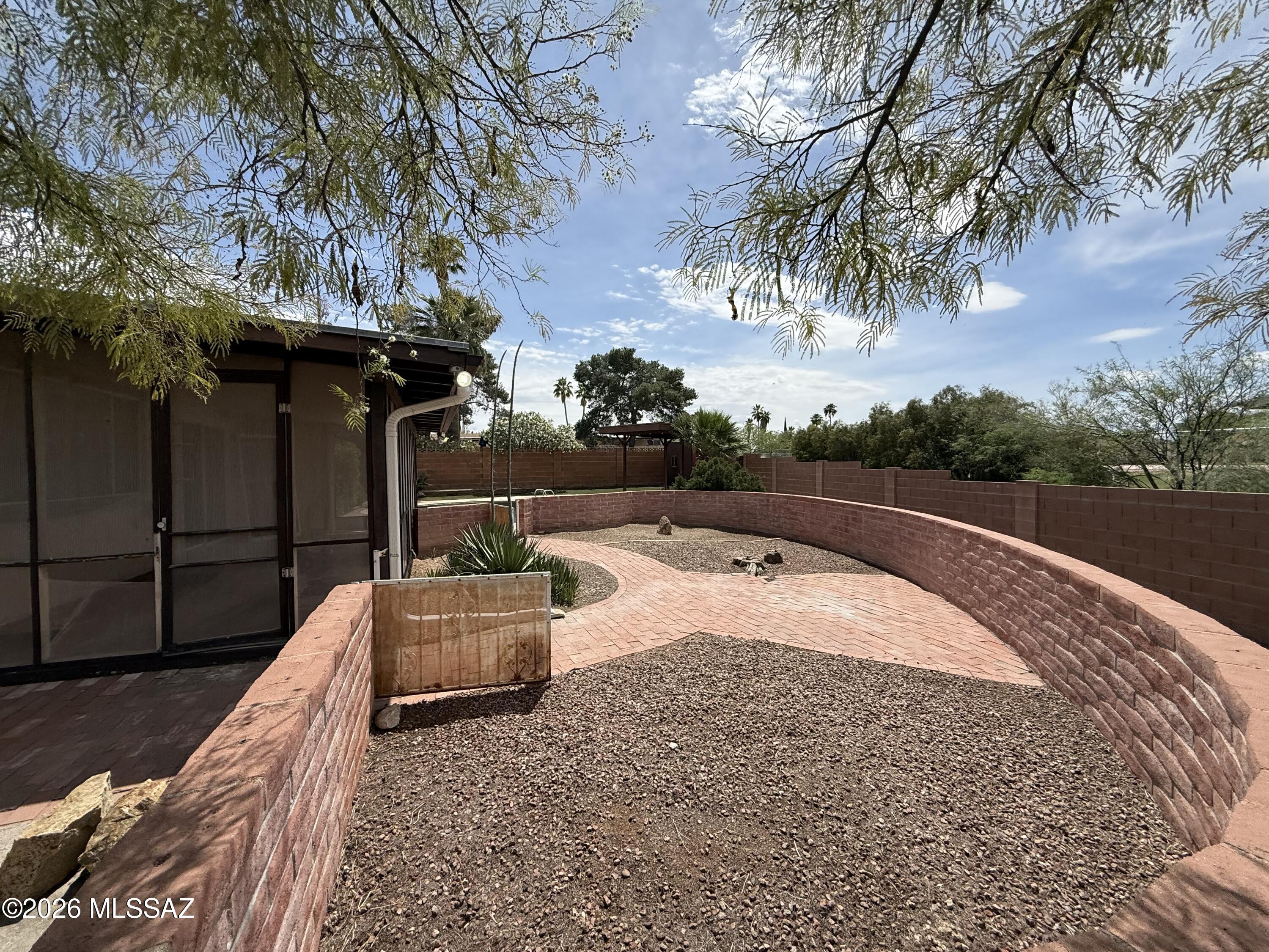 Kingswood Unit 3 (166-263) - Residential Lease