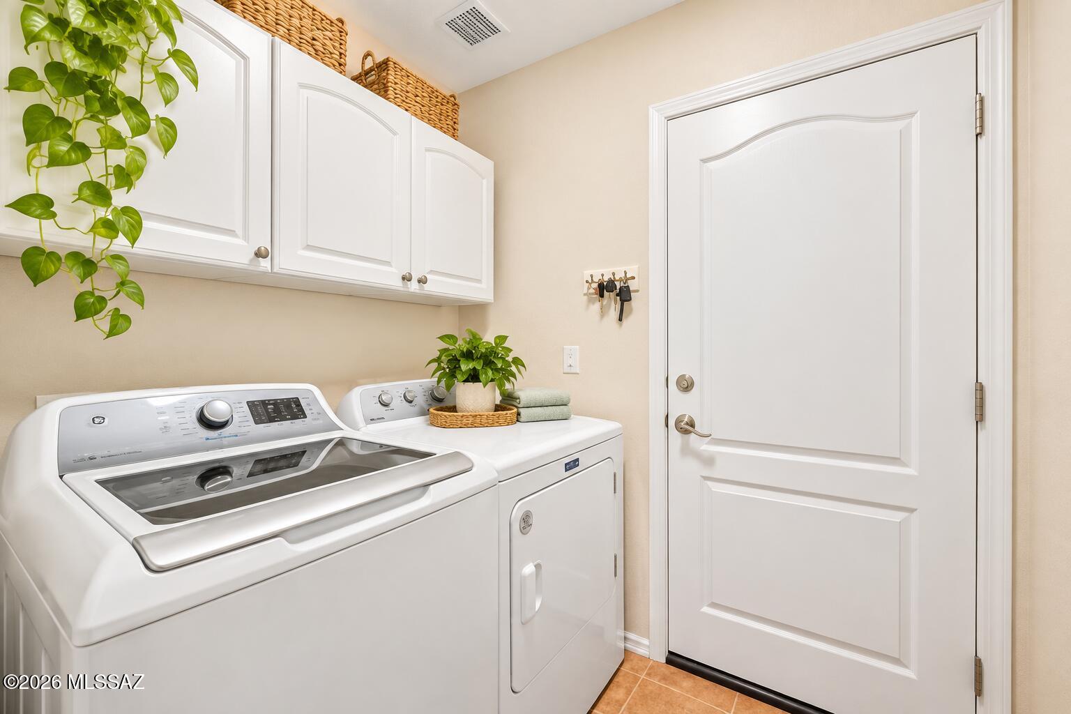 Marquette Place (1-44) - Residential