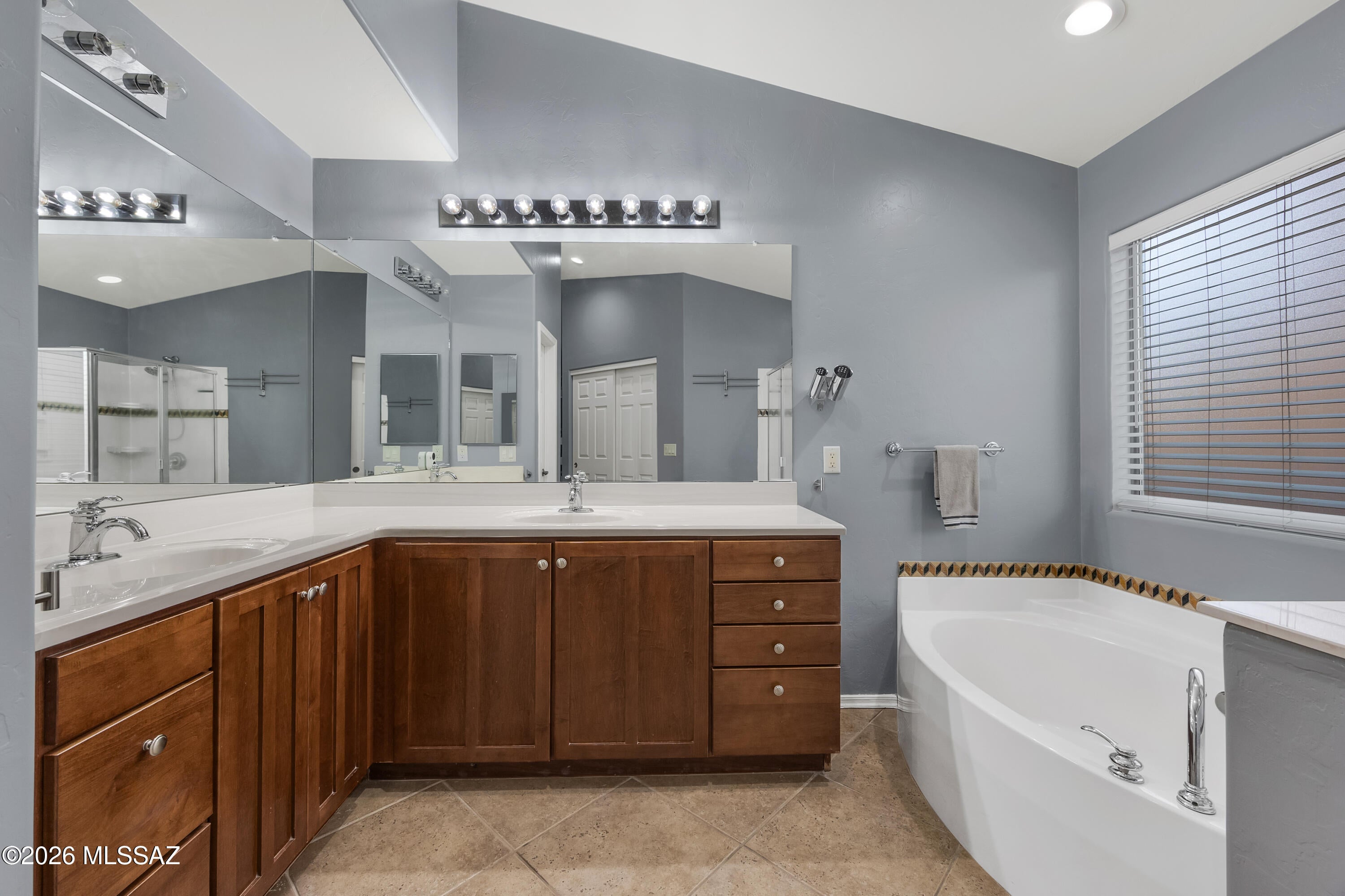 Rancho Del Lago (389-465) - Residential