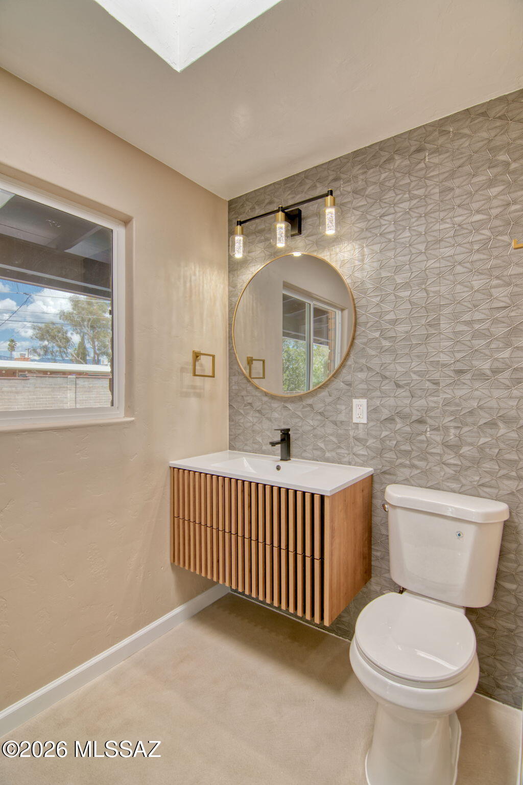Casa Loma Estates - Residential