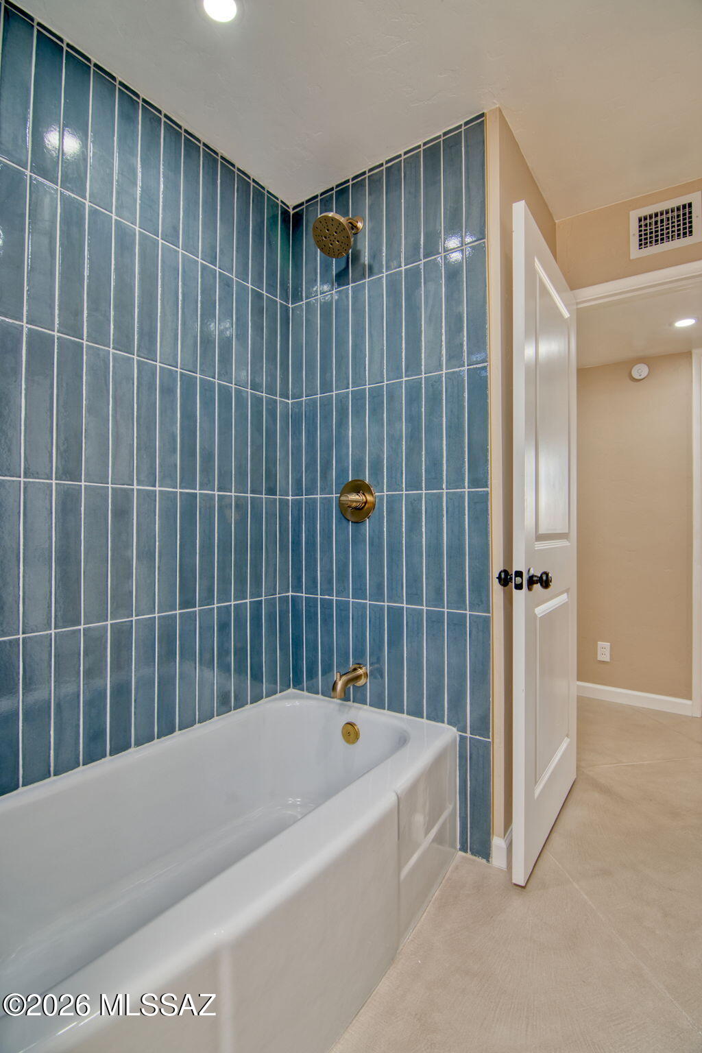 Casa Loma Estates - Residential