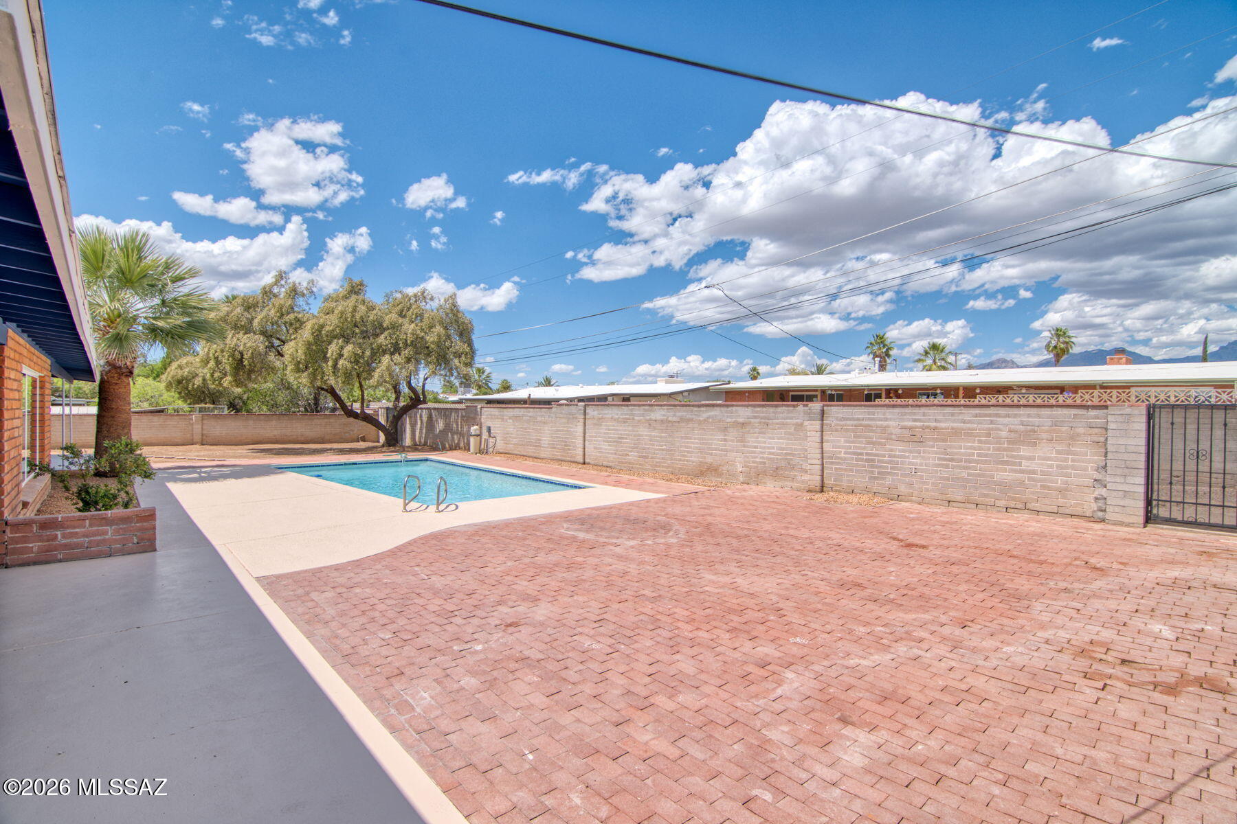 Casa Loma Estates - Residential