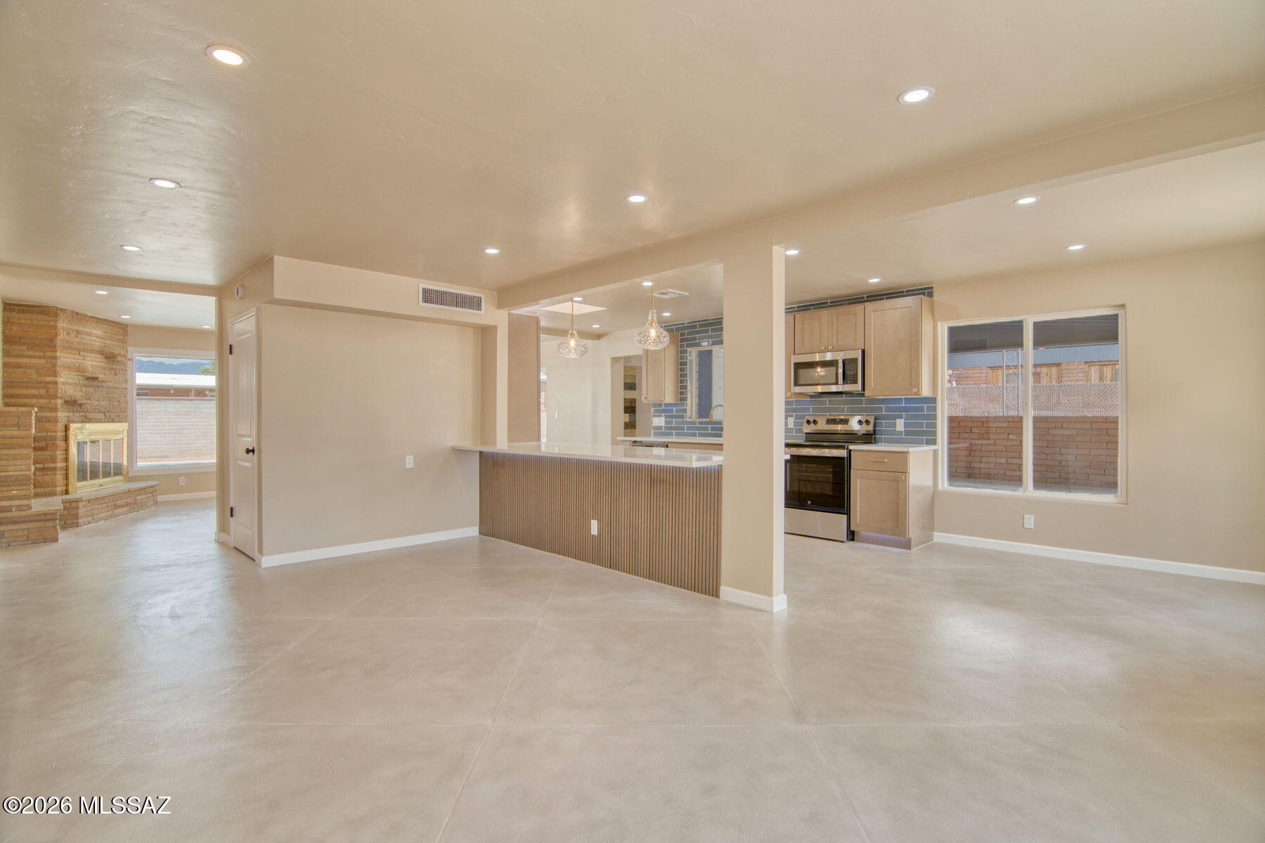 Casa Loma Estates - Residential
