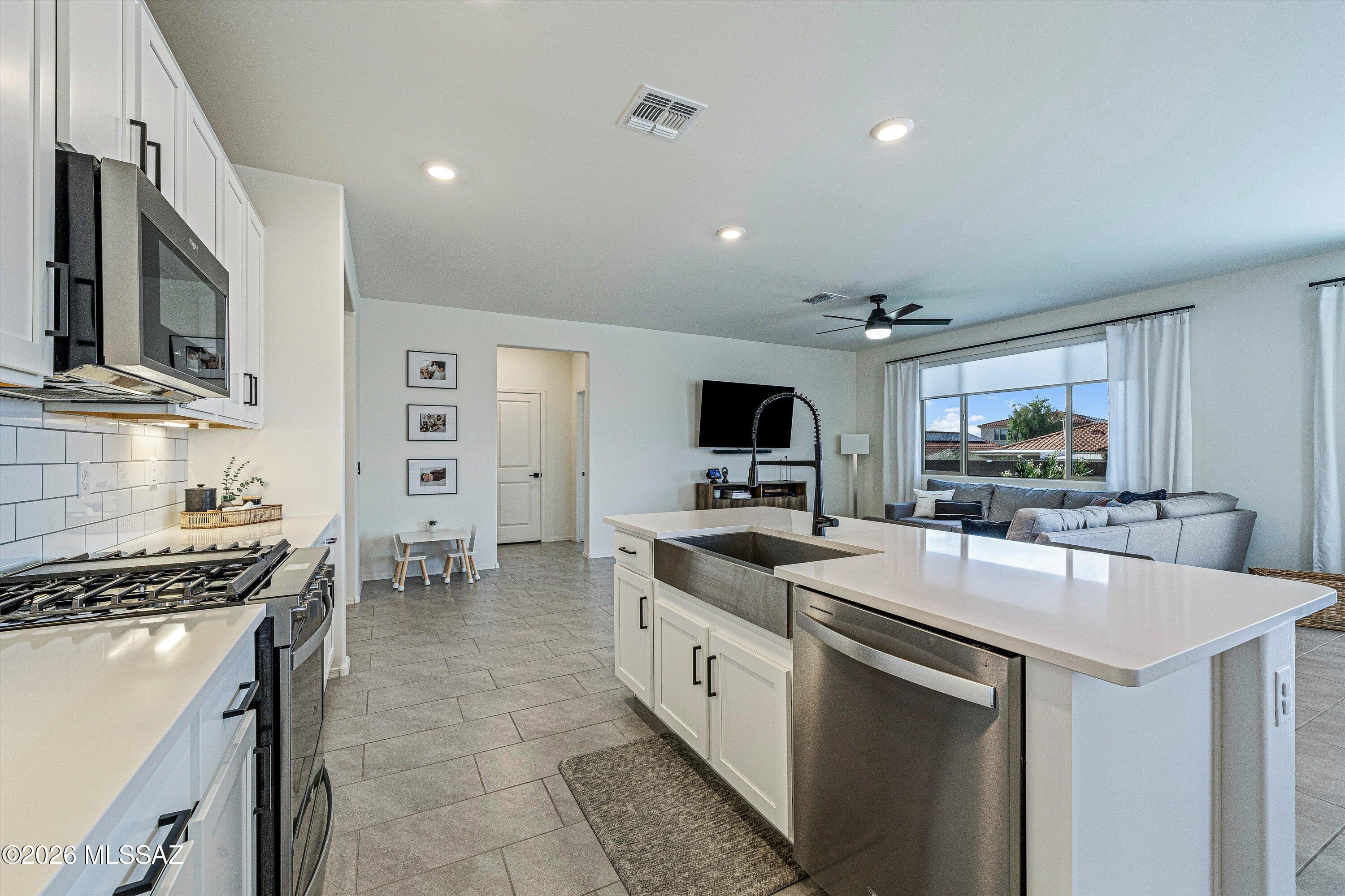 De Anza - Residential