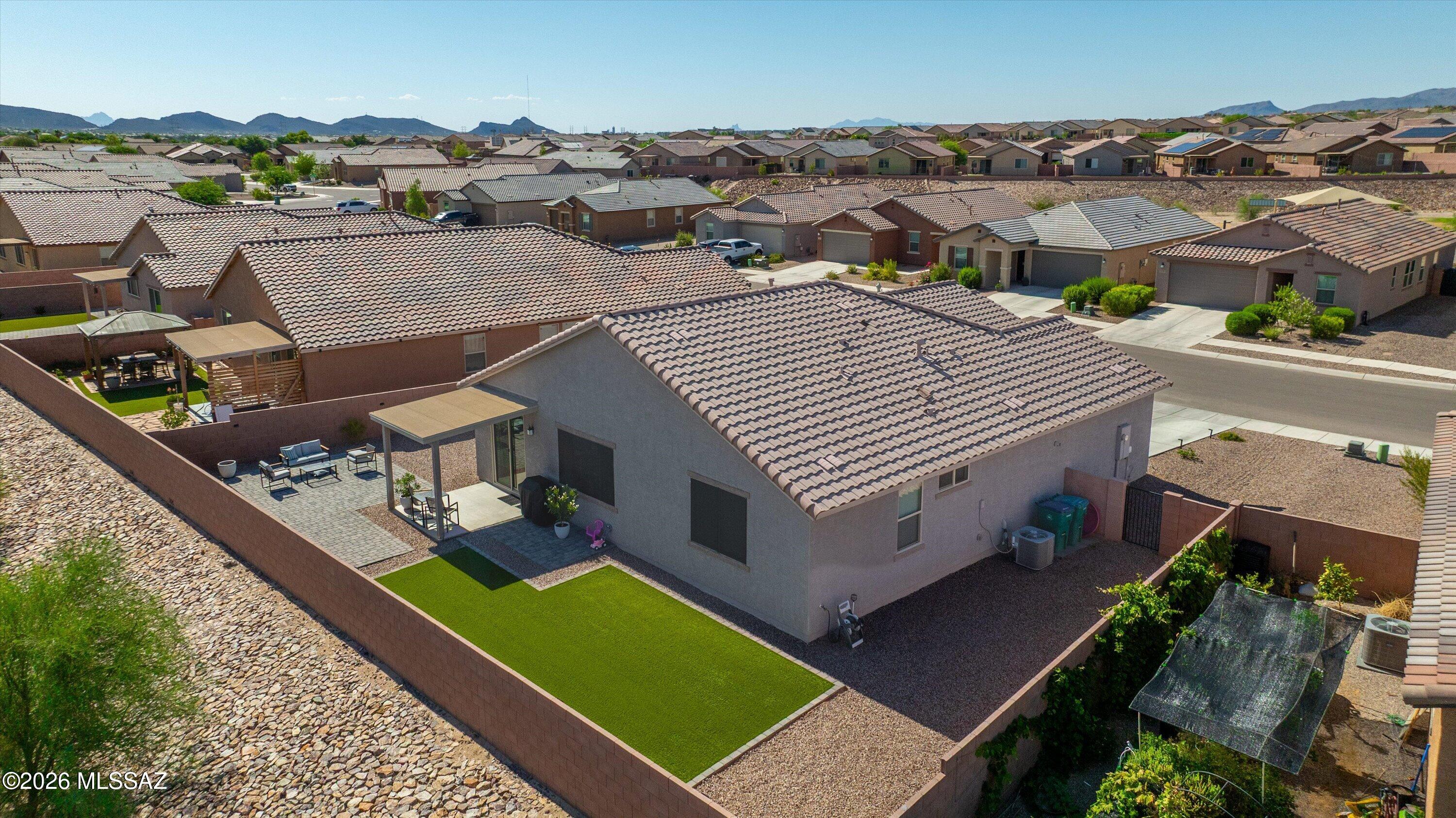 De Anza - Residential