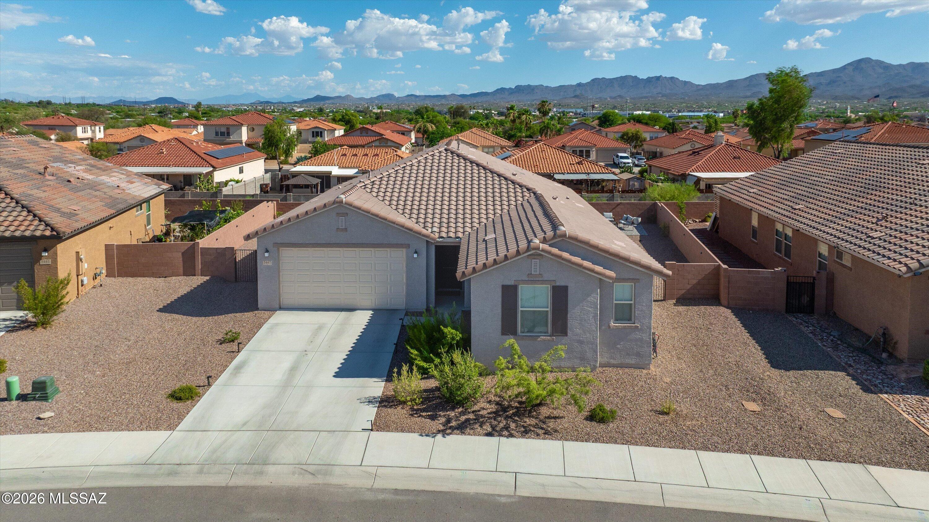 De Anza - Residential