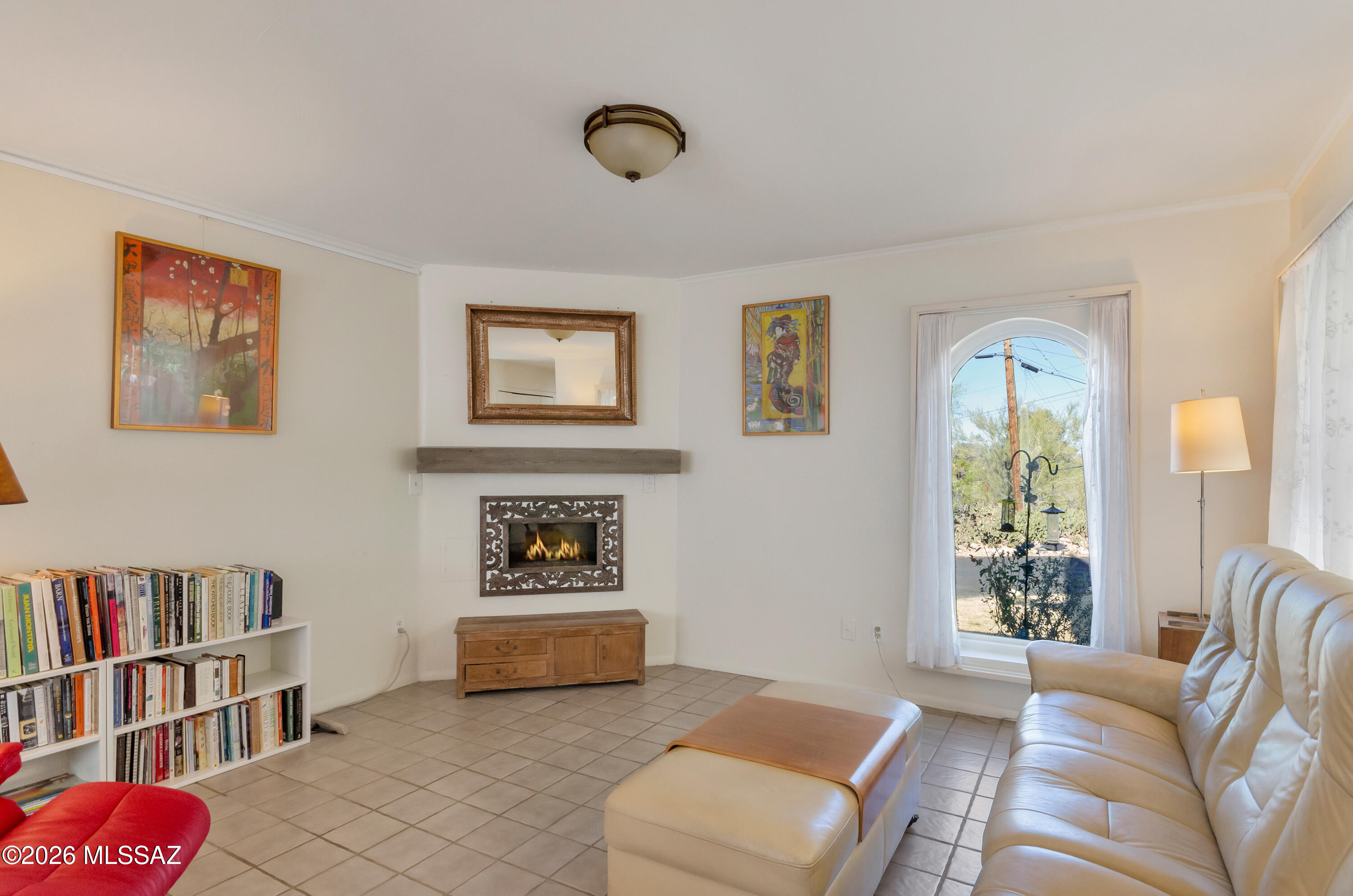 Las Lomitas (1) - Residential