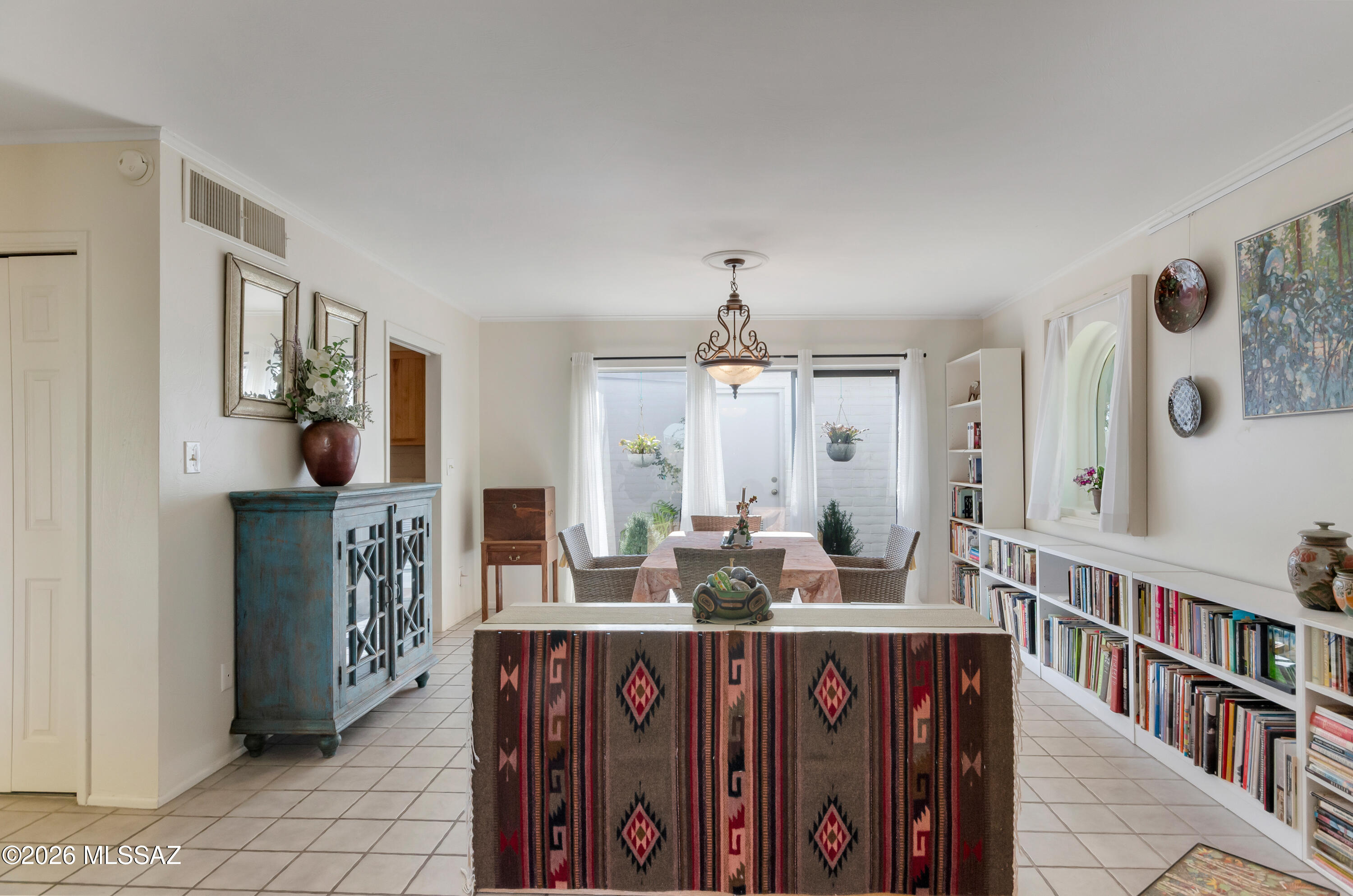 Las Lomitas (1) - Residential