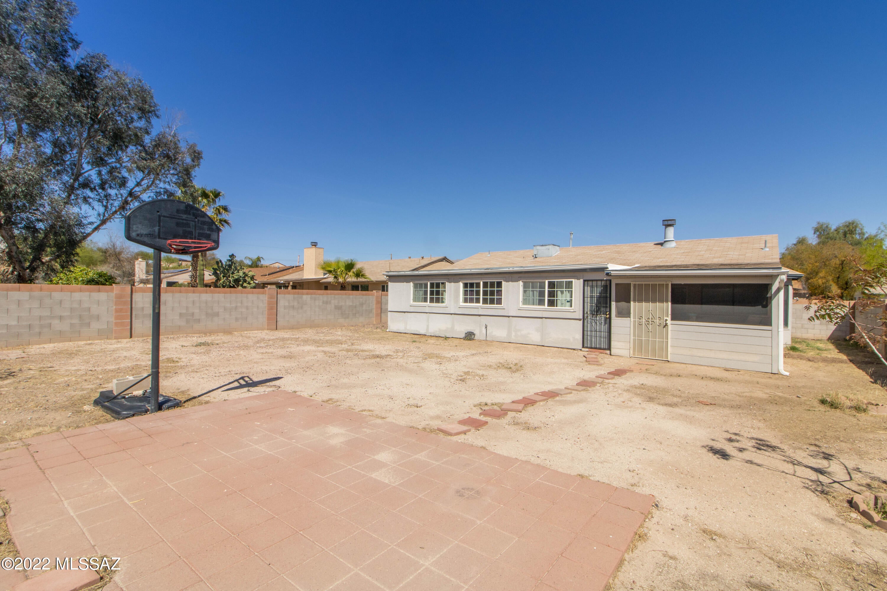Meadowbrook (1-56) - Residential Lease