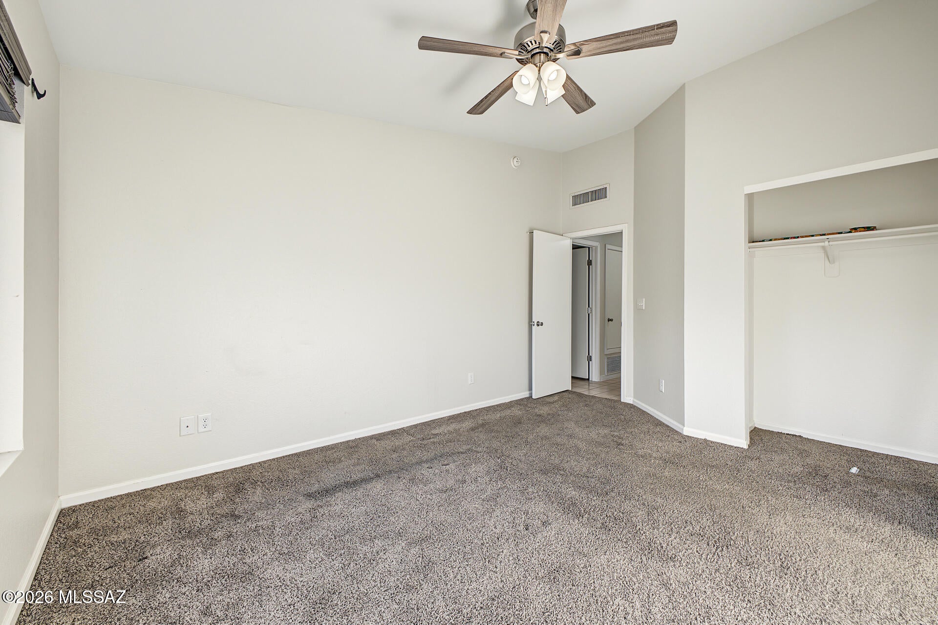 Country Club(1-221) - Residential